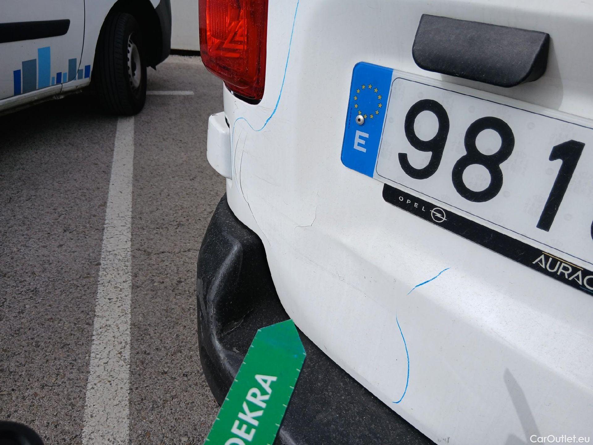  Opel  Vivaro OPEL  / 2019 / 4P / furgón 1.5 Diésel 74kW (100CV) M Std Express #22