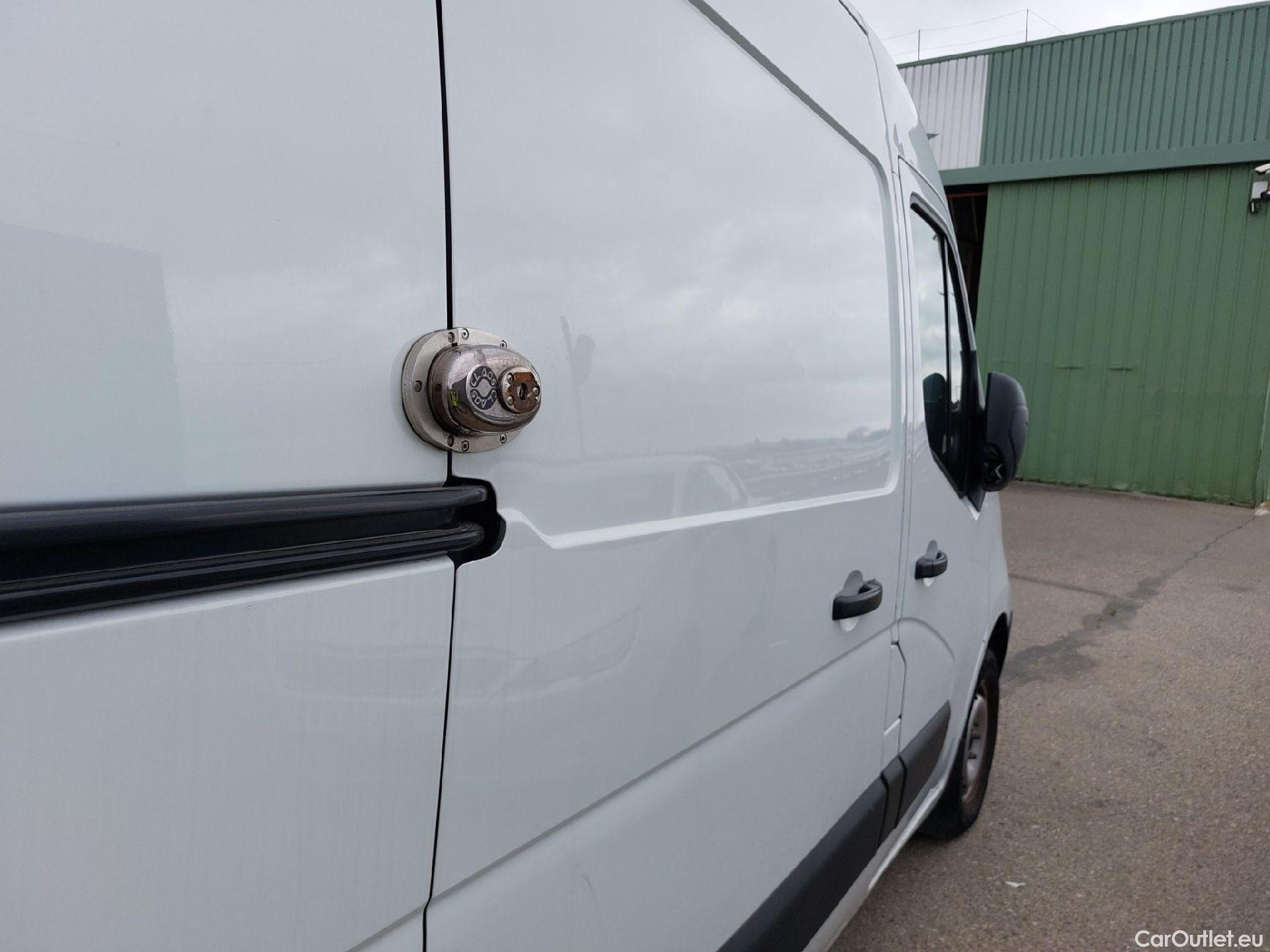  Opel  Movano OPEL  / 2019 / 4P / furgón 2.3 CDTI 99kW (135CV) L2 H2 F 3.5t (AC) #26