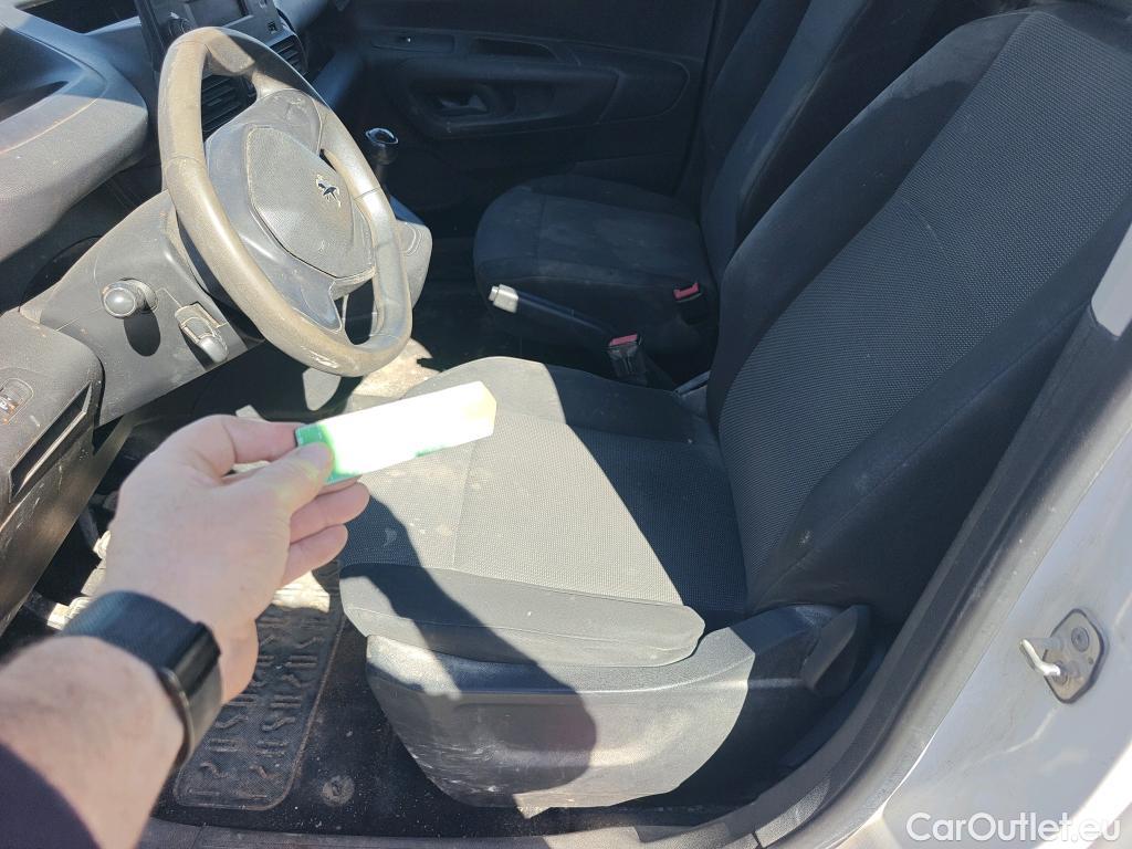  Peugeot  Partner PEUGEOT  / 2018 / 3P / furgón derivado de turismo Pro Standard 600kg BlueHDi 73kW (CX) #49