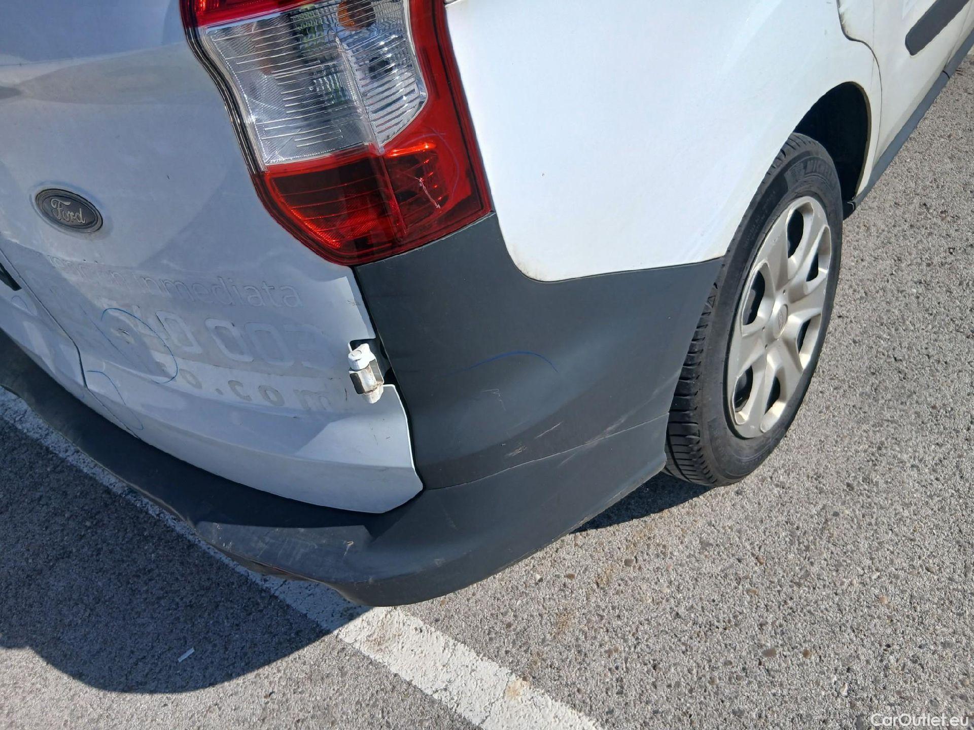  Ford  Transit FORD  Courier/2014/4P/furgón der.turis Van 1.5 TDCi 56kW Trend #24