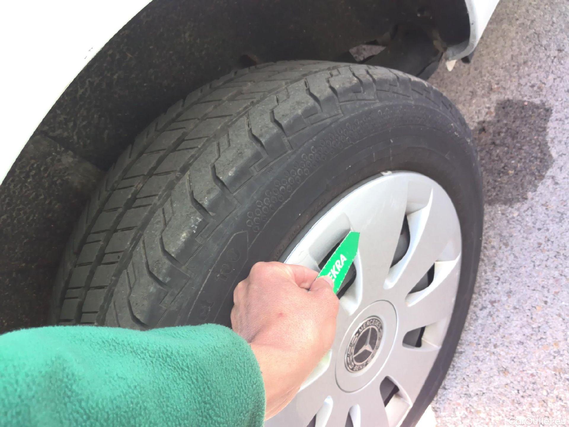  Mercedes  Vito  Furgón 109/110/111/114 CDI FWD Larga (447.603) 1.7 135CV MT6 E6dT #35