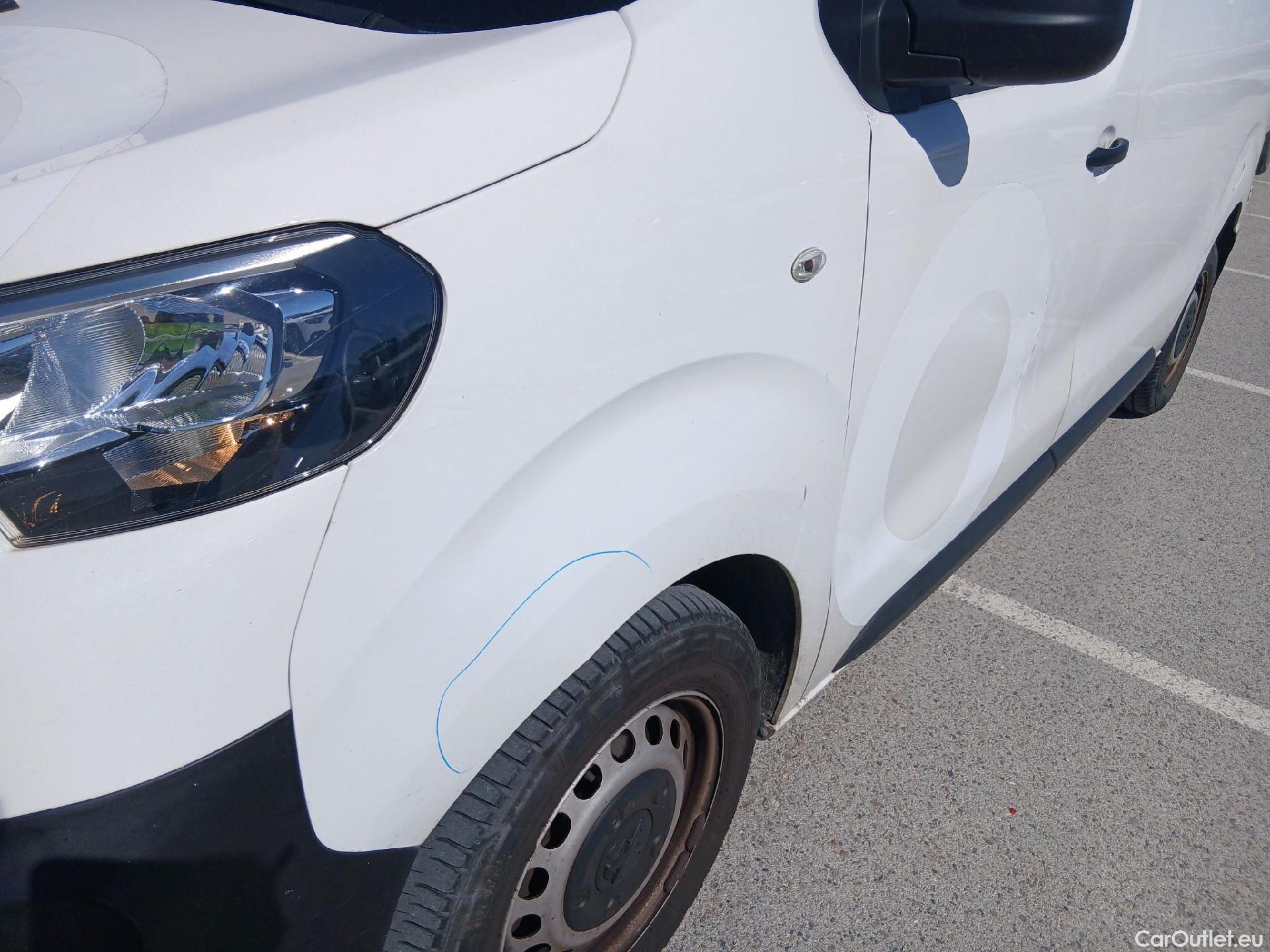  Peugeot  Expert PEUGEOT  / 2016 / 4P / furgón Furgón Pro 2.0 BlueHDi 120 S&S Standard #21