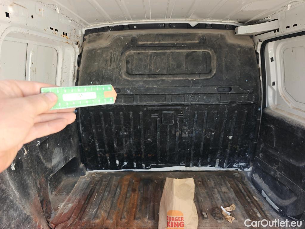  Peugeot  Partner PEUGEOT  / 2018 / 3P / furgón derivado de turismo Pro Standard 600kg BlueHDi 73kW (CX) #42