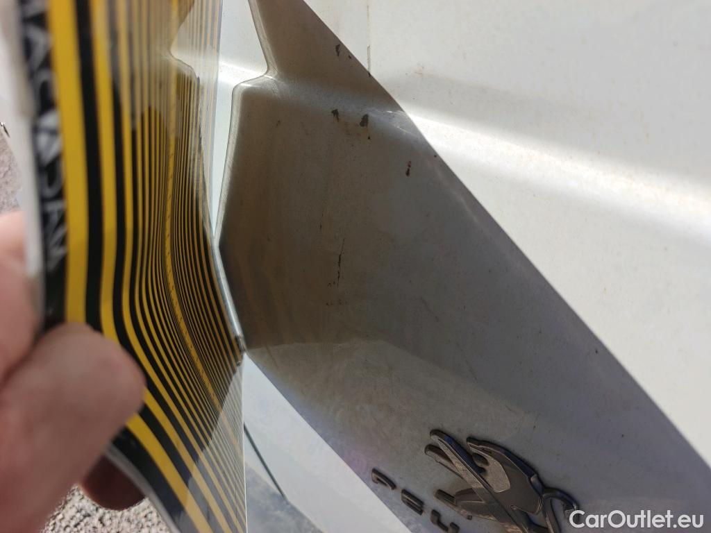  Peugeot  Partner PEUGEOT  / 2018 / 3P / furgón derivado de turismo Pro Standard 600kg BlueHDi 73kW (CX) #28