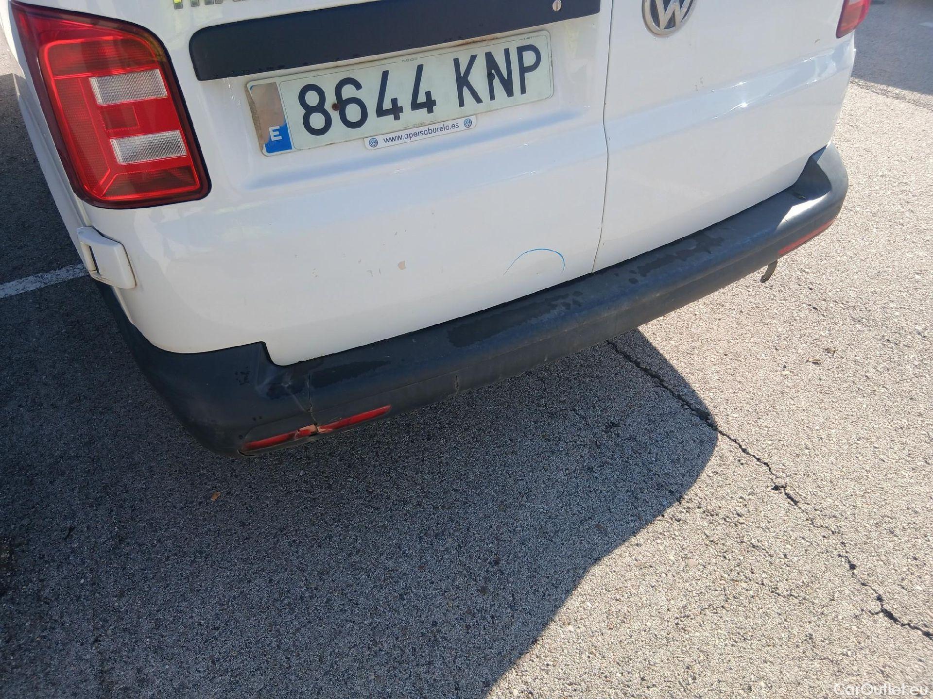  Volkswagen  Transporter VOLKSWAGEN  / 2015 / 4P / furgón Furgón Corto TN 2.0 TDI 110kW BMT 4Mot #13