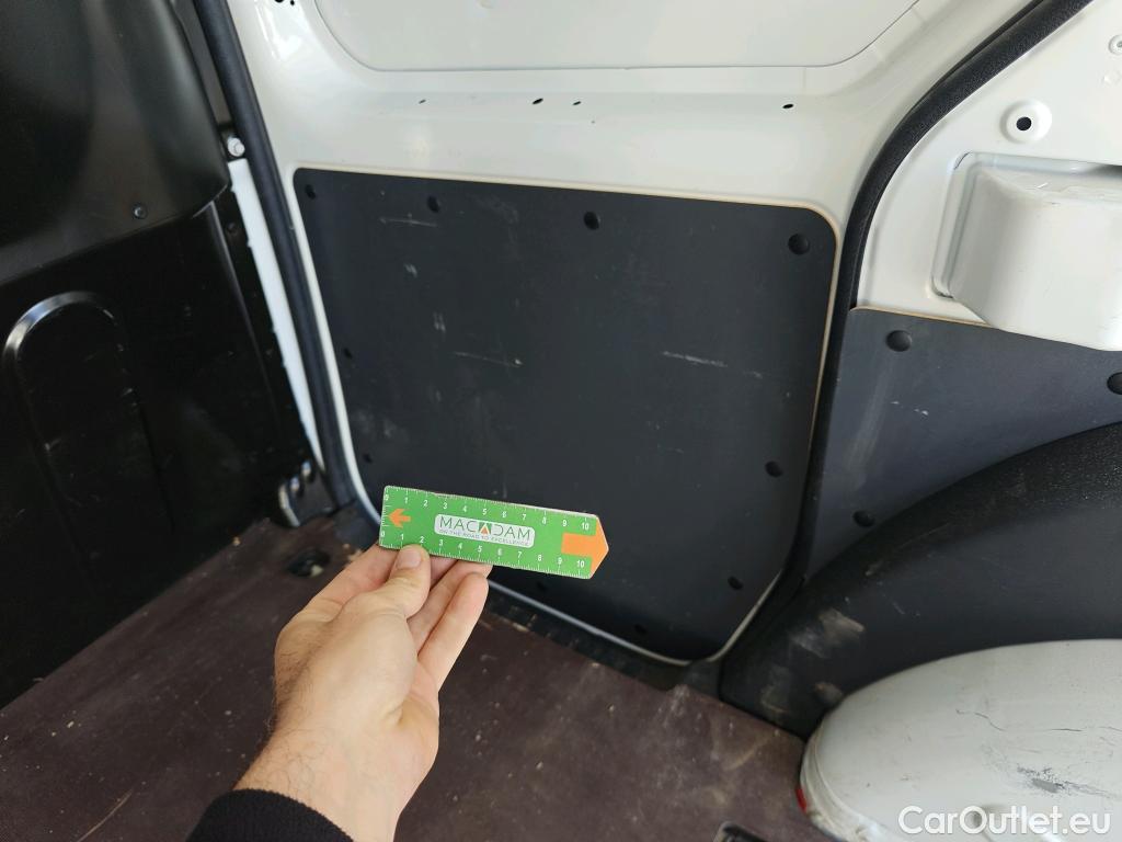  Renault  Kangoo RENAULT  Furgón/2013/3P/furgón derivado de turismo Profesional dCi 55 kW (75 CV) #59