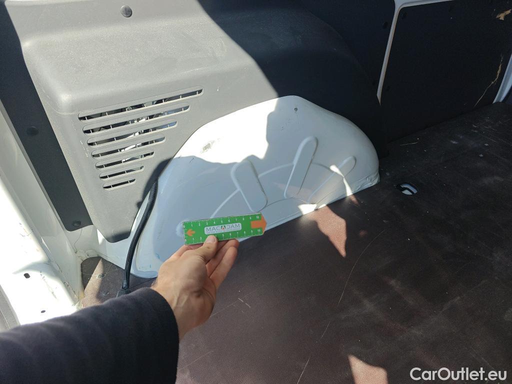  Renault  Kangoo RENAULT  Furgón/2013/3P/furgón derivado de turismo Profesional dCi 55 kW (75 CV) #16