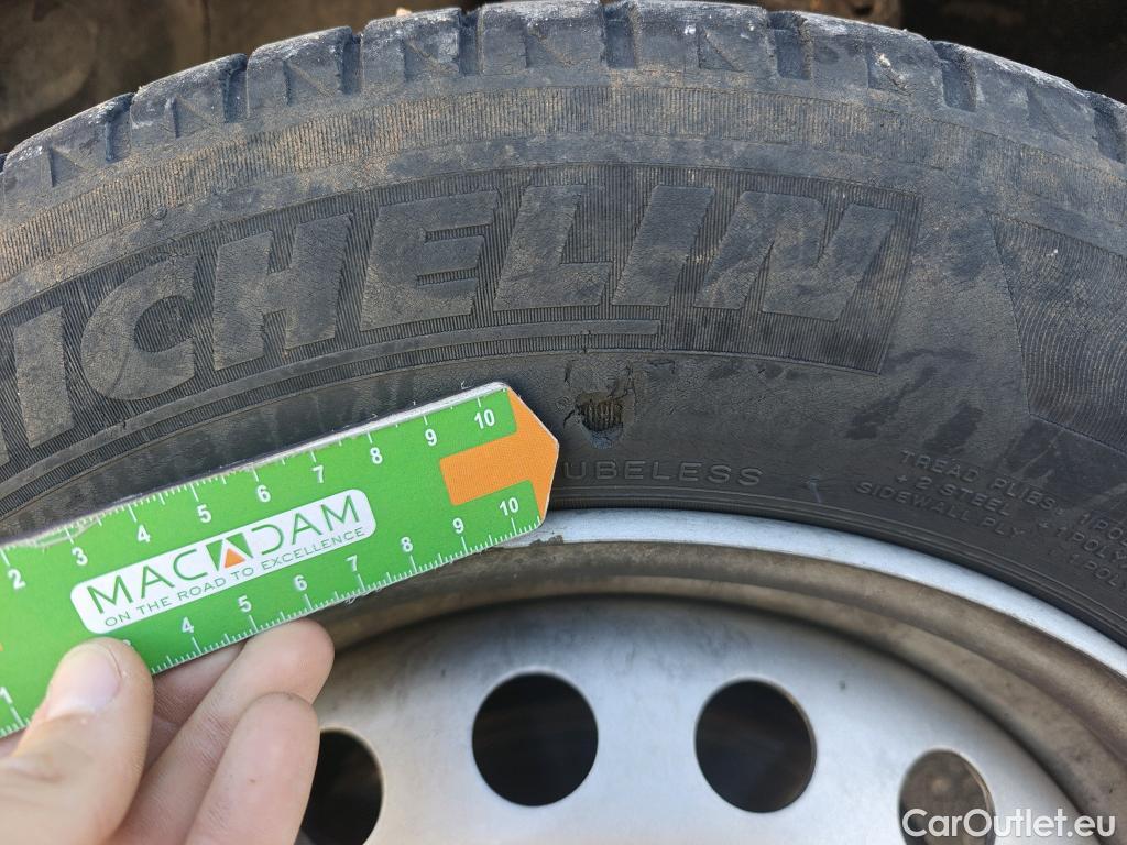  Renault  Kangoo RENAULT  Furgón/2013/3P/furgón derivado de turismo Profesional dCi 55 kW (75 CV) #48