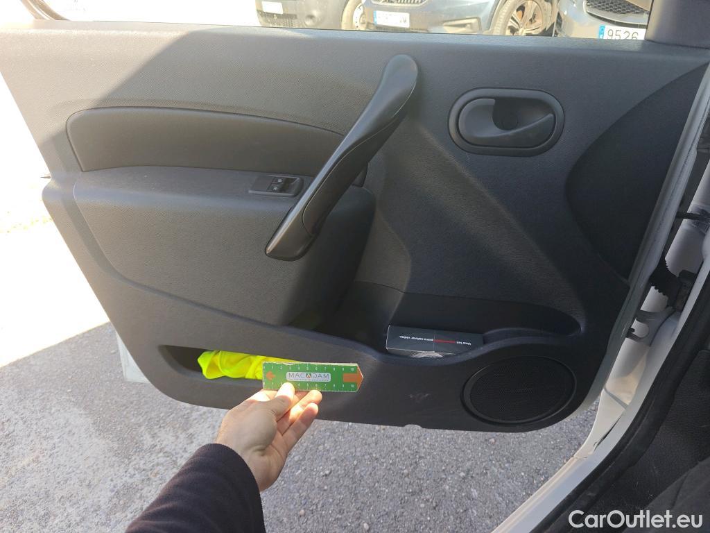  Renault  Kangoo RENAULT  Furgón/2013/3P/furgón derivado de turismo Profesional dCi 55 kW (75 CV) #49