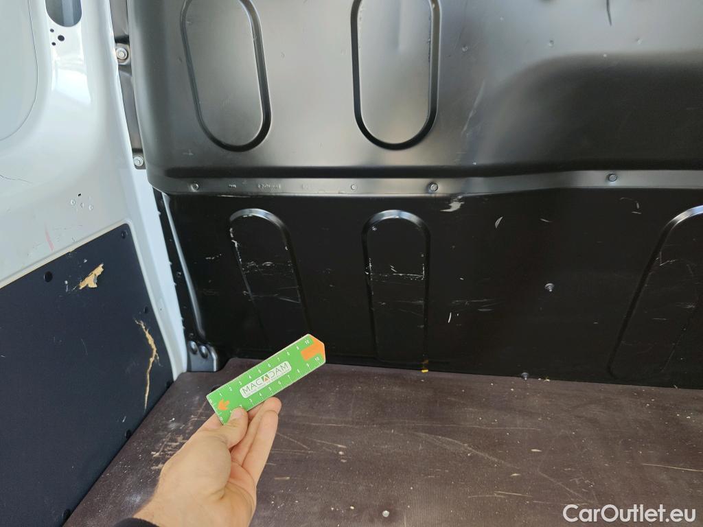  Renault  Kangoo RENAULT  Furgón/2013/3P/furgón derivado de turismo Profesional dCi 55 kW (75 CV) #27