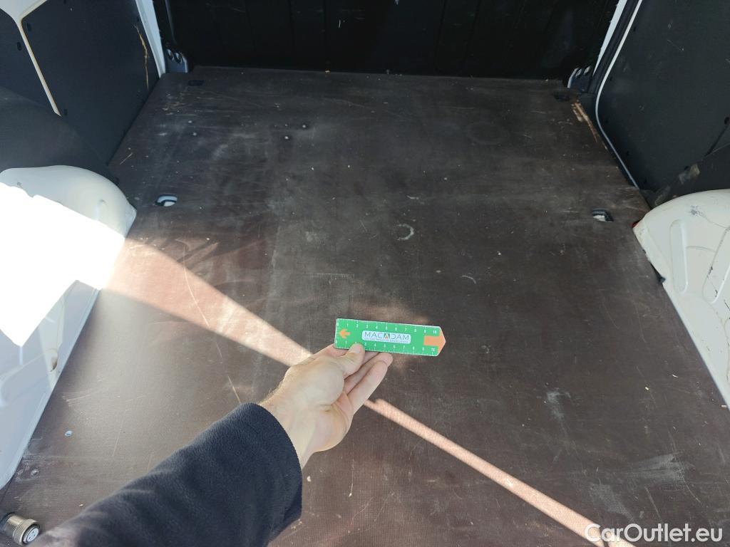  Renault  Kangoo RENAULT  Furgón/2013/3P/furgón derivado de turismo Profesional dCi 55 kW (75 CV) #63