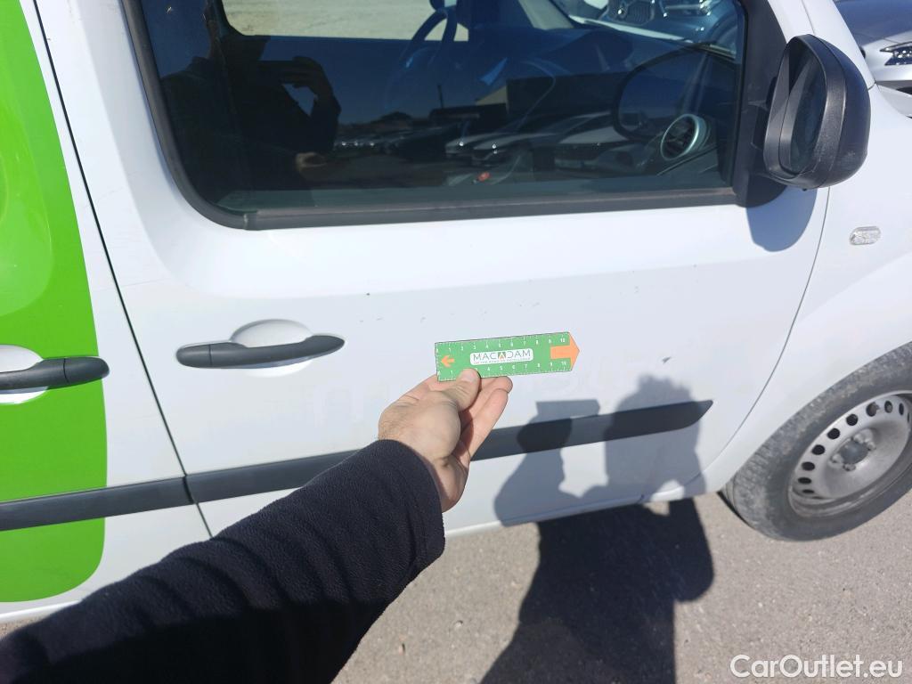  Renault  Kangoo RENAULT  Furgón/2013/3P/furgón derivado de turismo Profesional dCi 55 kW (75 CV) #19