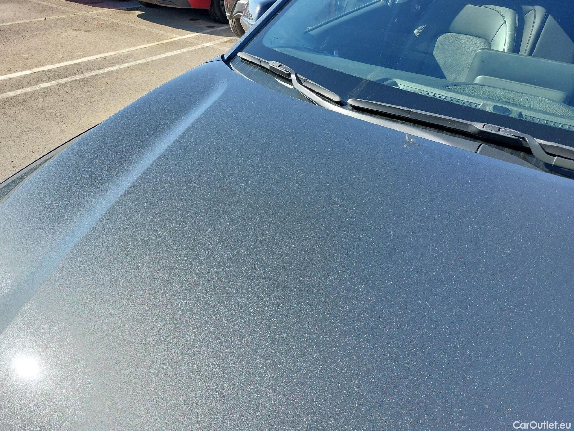  Hyundai  Konna HYUNDAI Kona / 2020 / 5P / todoterreno 1.6 GDI HEV Style Sky DCT #2