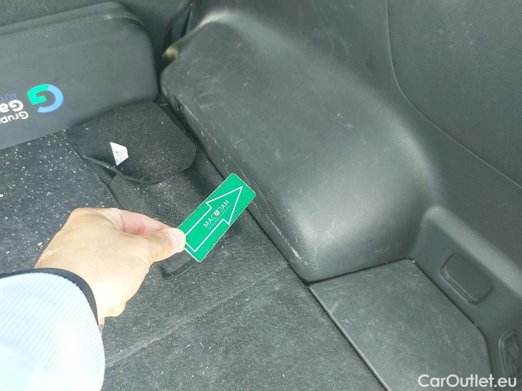  Hyundai  Tucson HYUNDAI  / 2018 / 5P / todoterreno 1.6 GDI 97kW (131CV) SLE 4X2(SP) #6