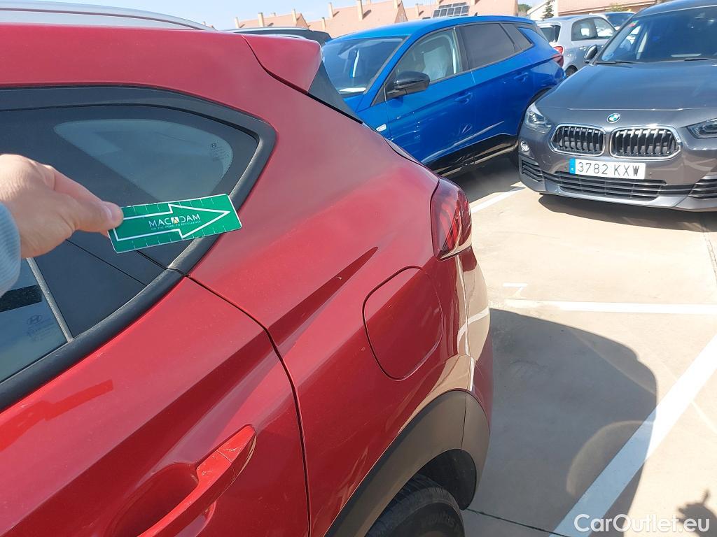  Hyundai  Tucson HYUNDAI  / 2018 / 5P / todoterreno 1.6 GDI 97kW (131CV) SLE 4X2(SP) #1