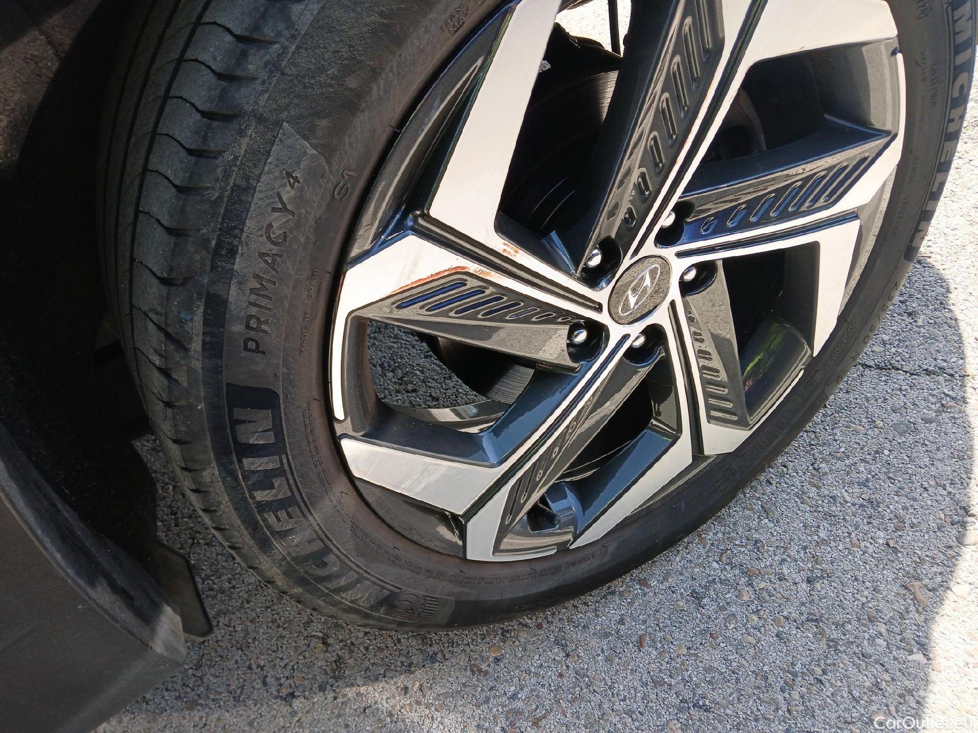  Hyundai  Tucson HYUNDAI  / 2020 / 5P / todoterreno 1.6 TGDI 169kW HEV Tecno Auto 2C #18