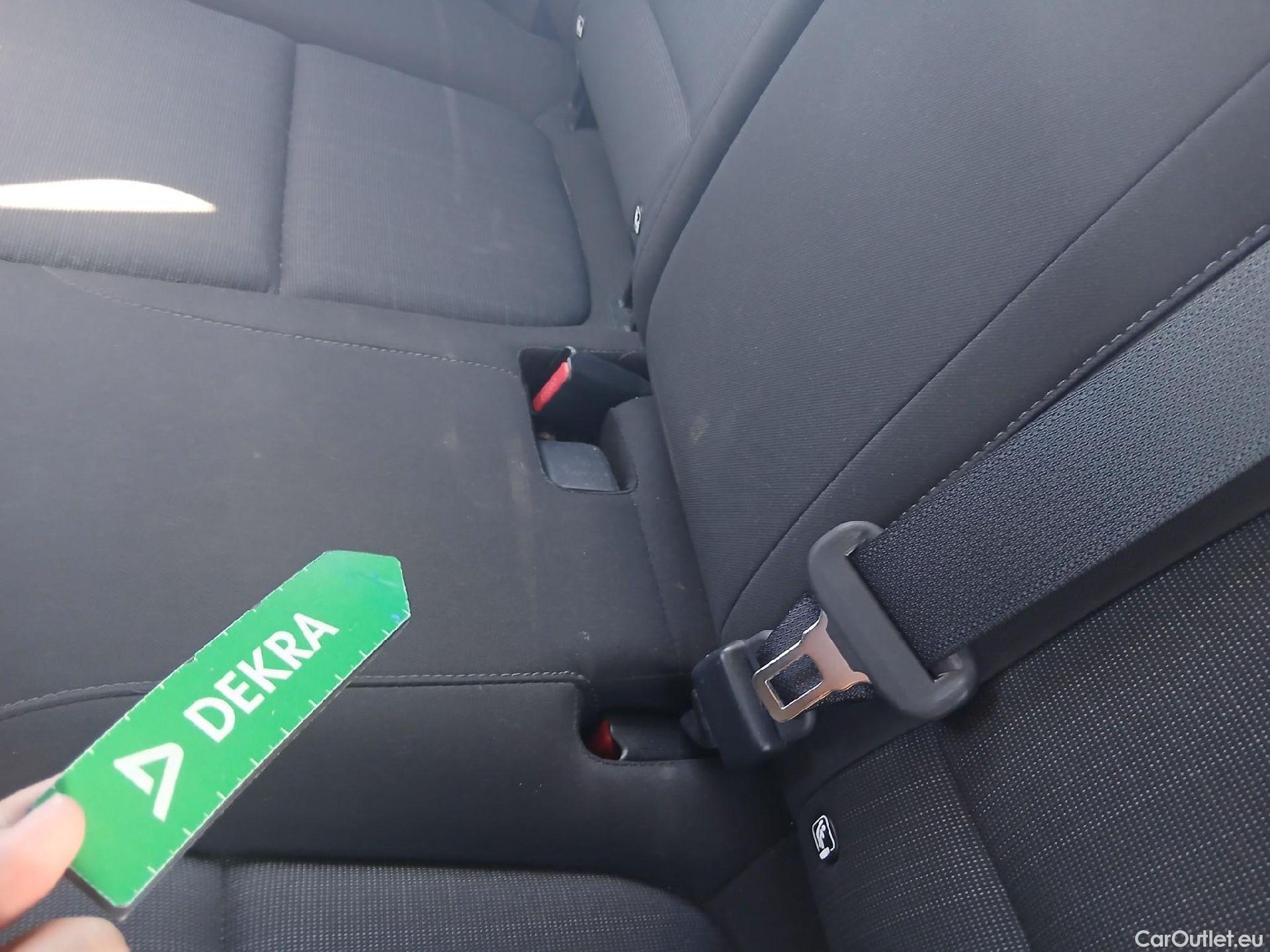  Hyundai  Konna HYUNDAI Kona / 2020 / 5P / todoterreno 1.6 GDI HEV Maxx DCT #31