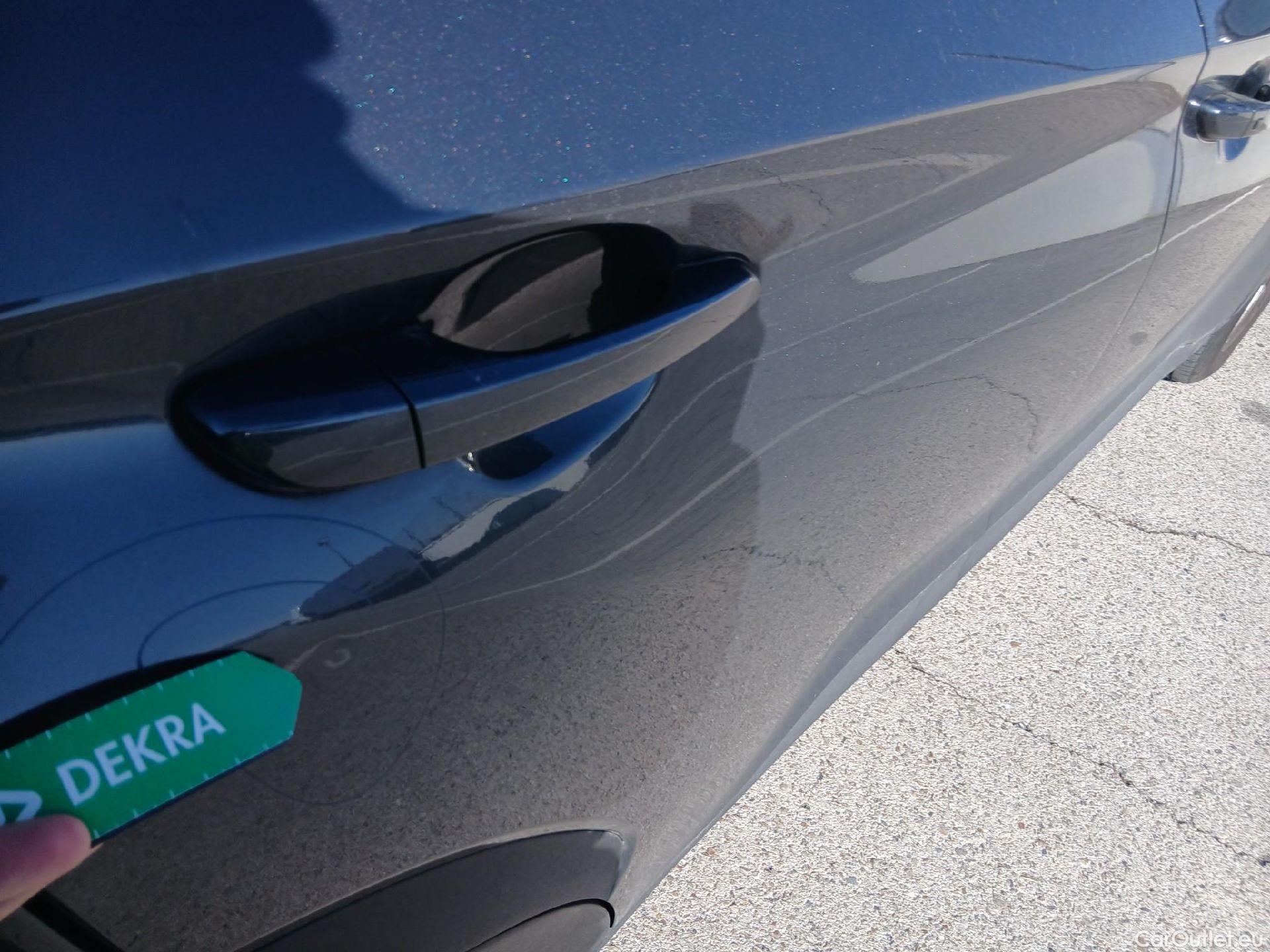  Hyundai  Konna HYUNDAI Kona / 2017 / 5P / todoterreno 1.0 TGDI SLE 4X2(SP) #15