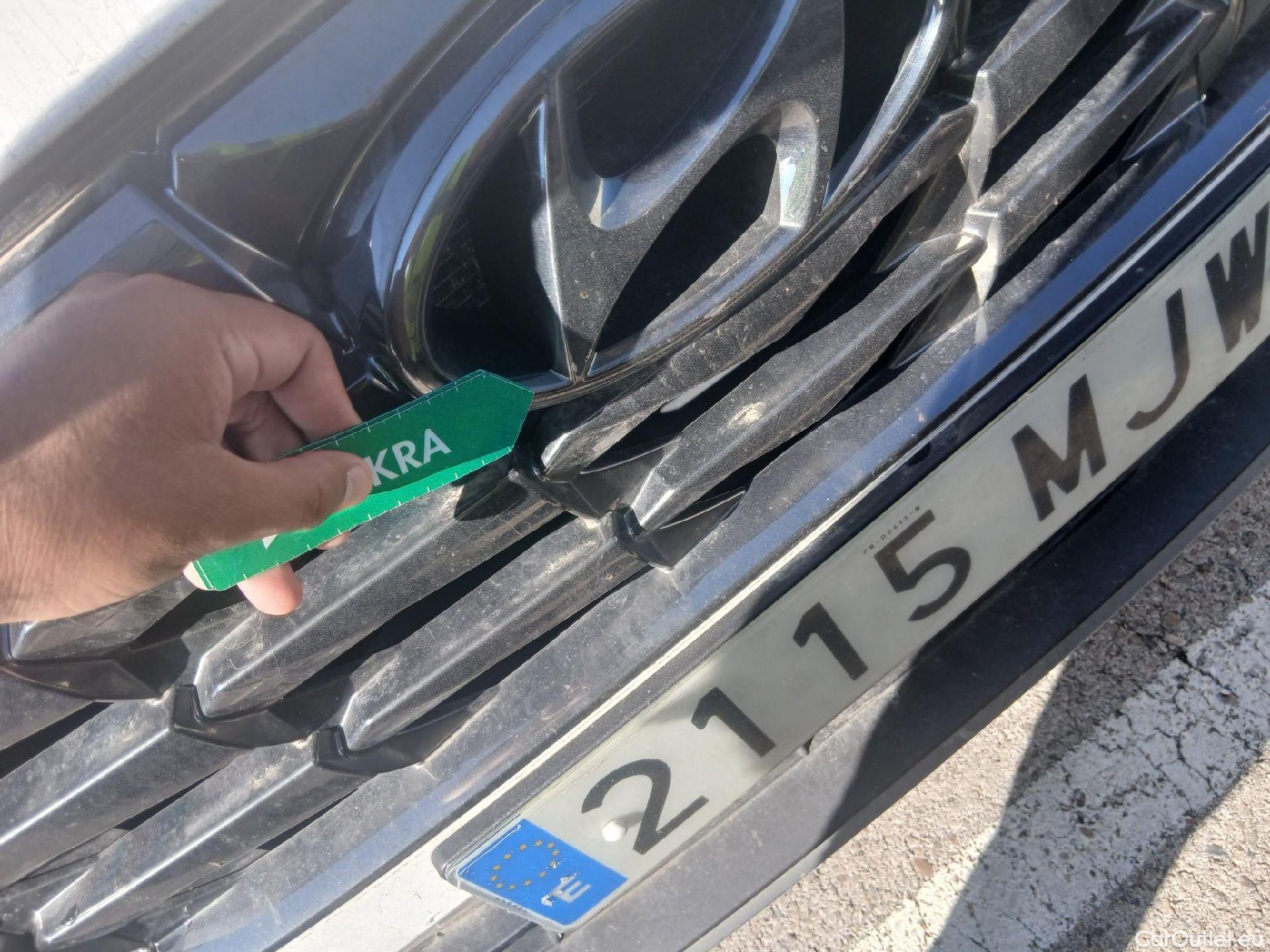  Hyundai  Tucson HYUNDAI  / 2020 / 5P / todoterreno 1.6 CRDI 100kW (136CV) 48V Maxx DCT 4x4 #8