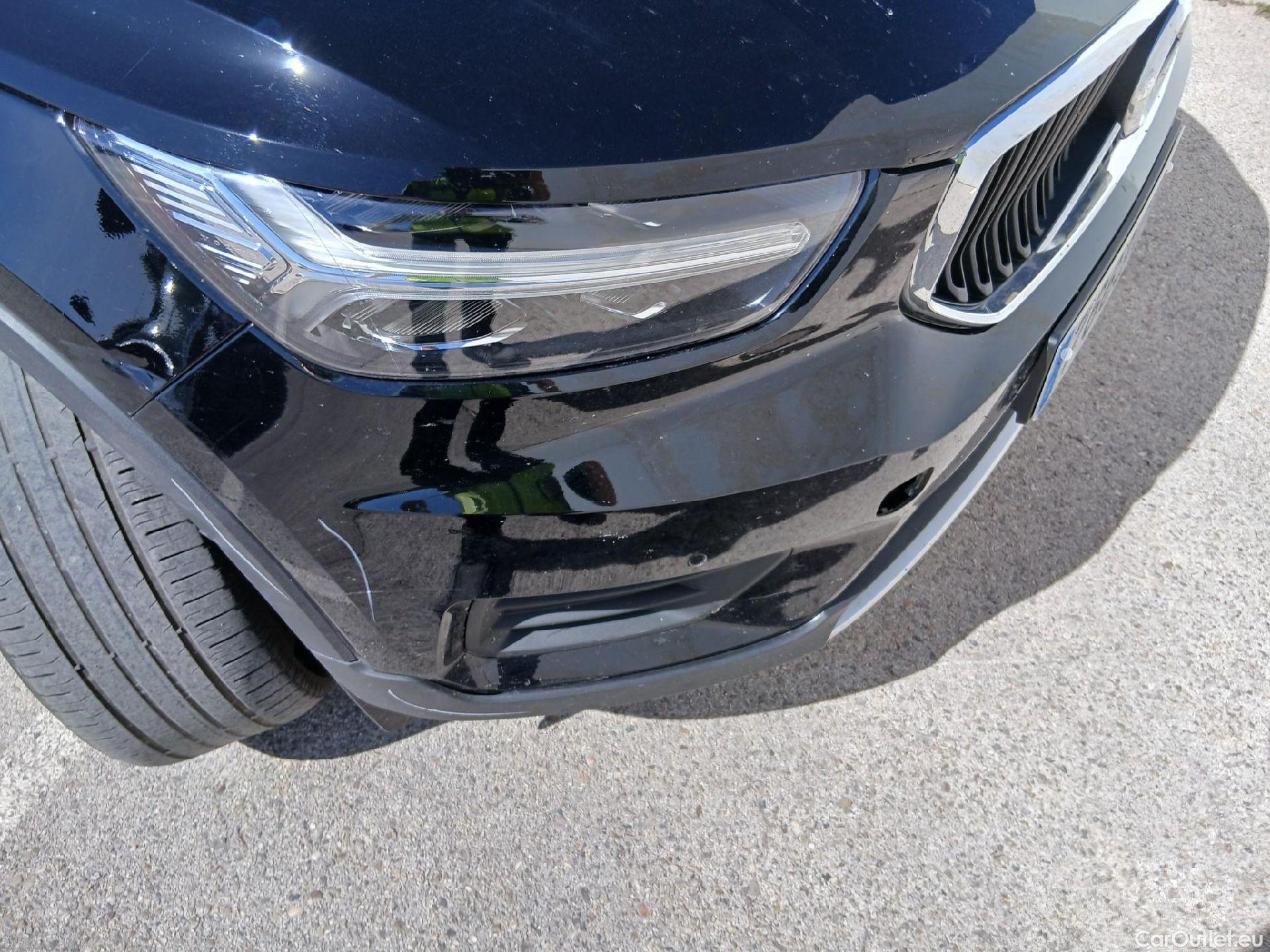  Volvo  XC 40 VOLVO XC40 / 2017 / 5P / todoterreno 1.5 T2 Momentum Pro #8