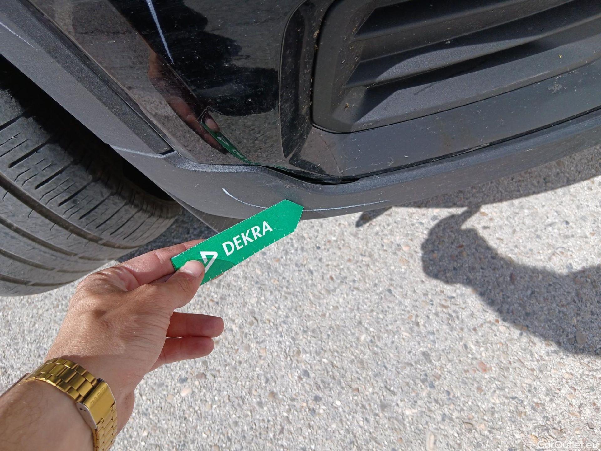  Volvo  XC 40 VOLVO XC40 / 2017 / 5P / todoterreno 1.5 T2 Momentum Pro #9