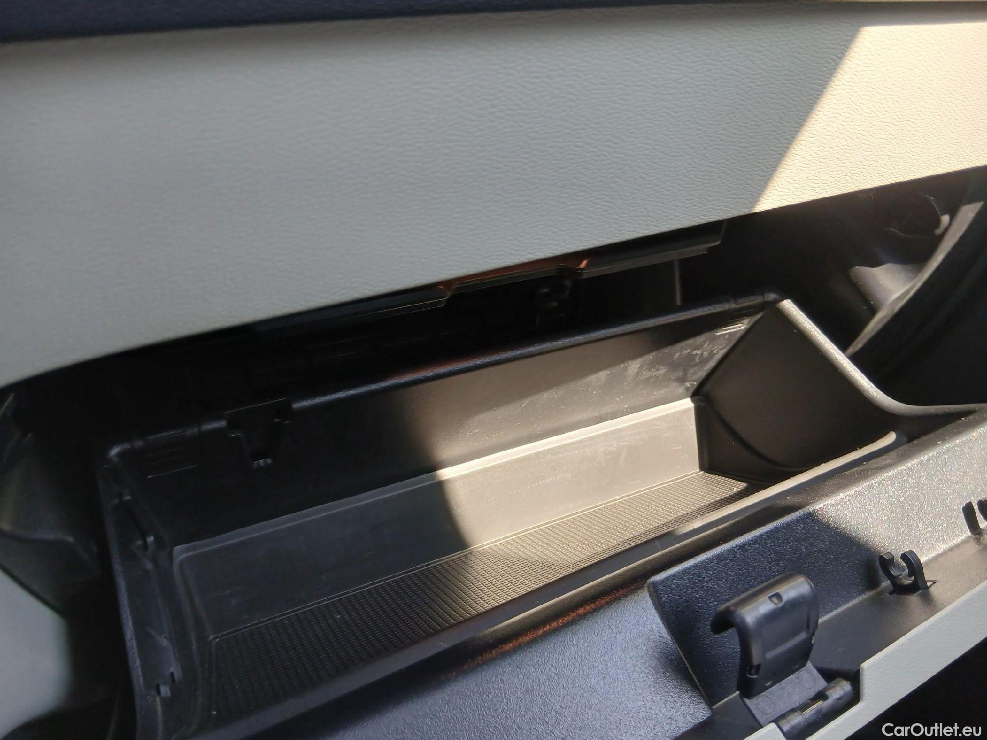  Volvo  XC 40 VOLVO XC40 / 2021 / 5P / todoterreno 2.0 B3 G Core Auto #1