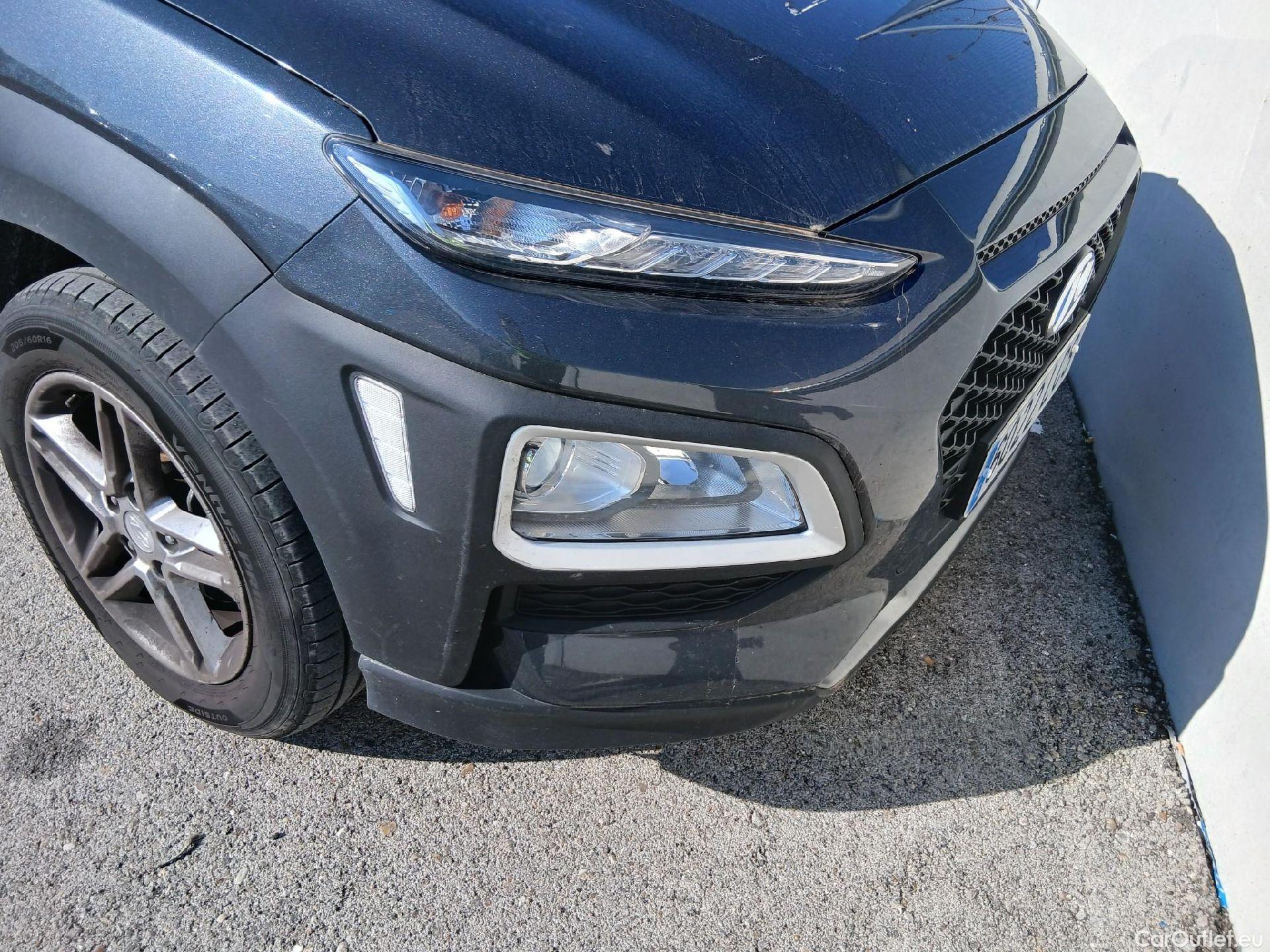  Hyundai  Konna HYUNDAI Kona / 2017 / 5P / todoterreno 1.0 TGDI SLE 4X2(SP) #3