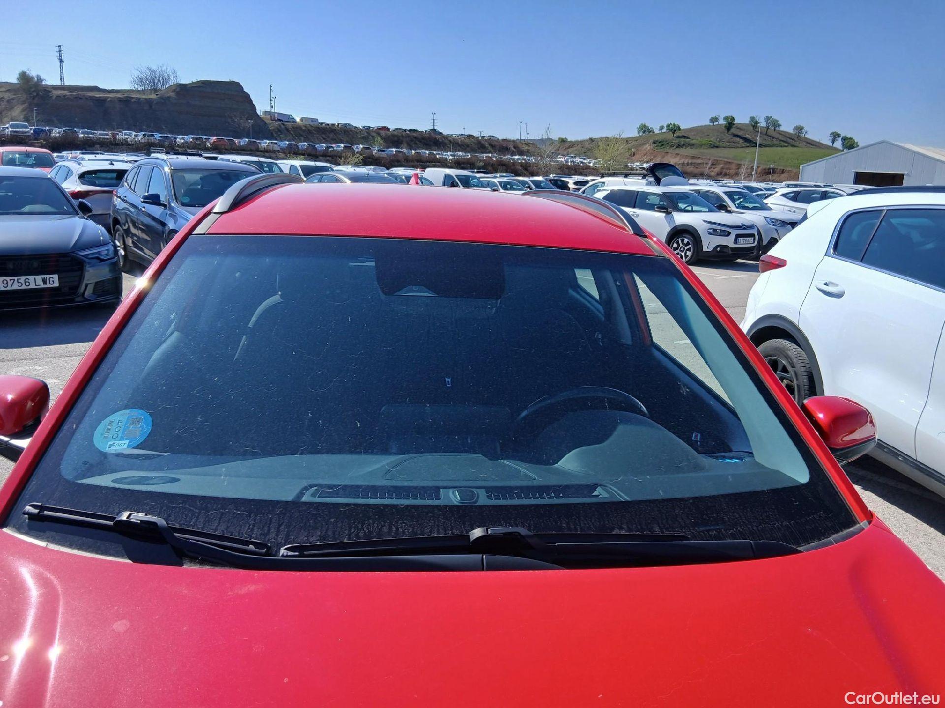  Hyundai  Konna HYUNDAI Kona / 2020 / 5P / todoterreno 1.6 GDI HEV Maxx DCT #4