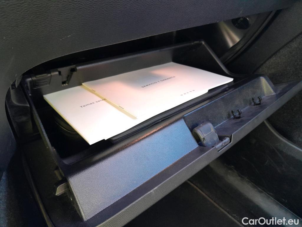  Volvo  XC 40 VOLVO XC40 / 2017 / 5P / todoterreno 1.5 T4 Twin Recharge Inscription Ex Auto #29