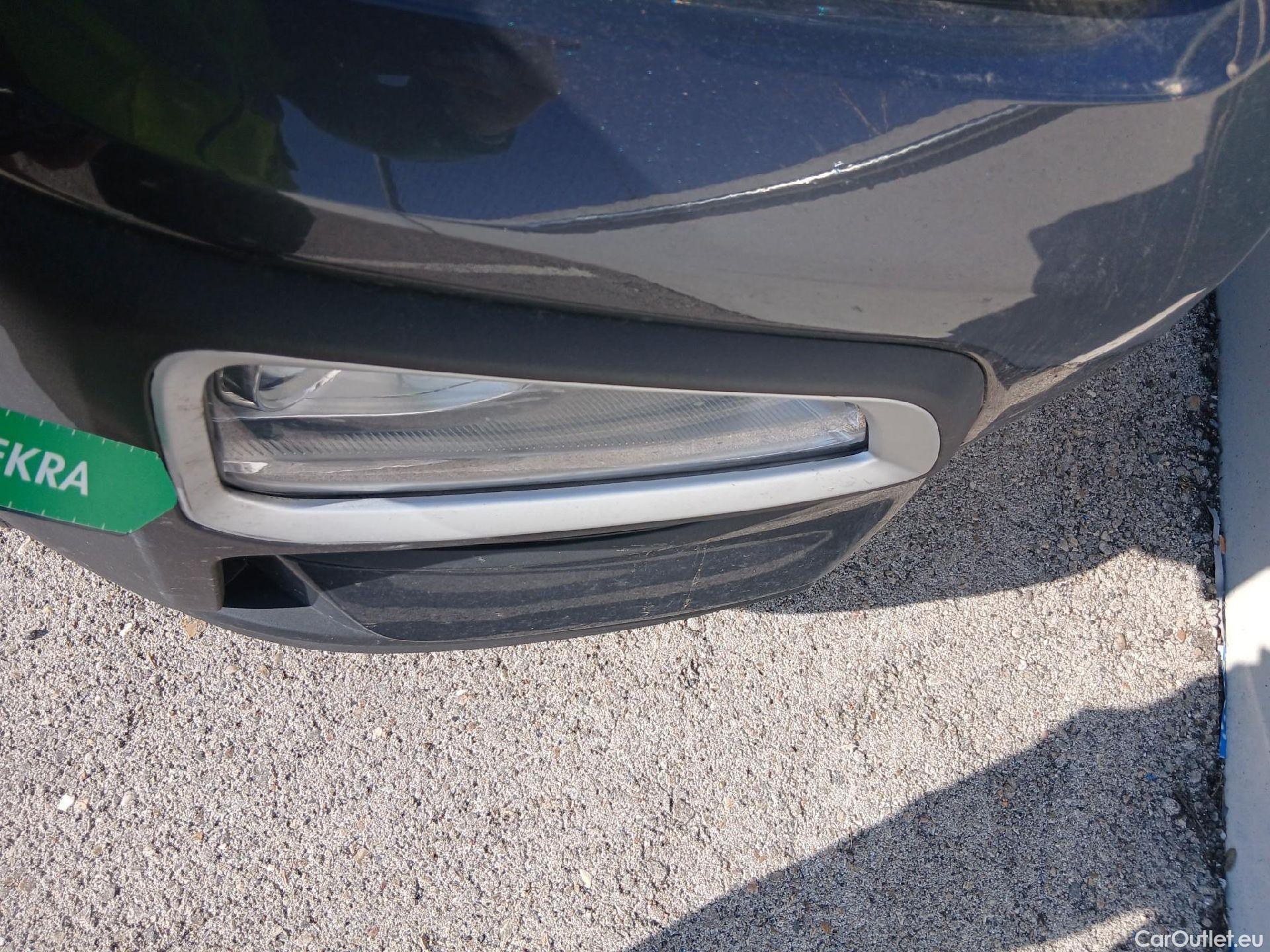  Hyundai  Konna HYUNDAI Kona / 2017 / 5P / todoterreno 1.0 TGDI SLE 4X2(SP) #4