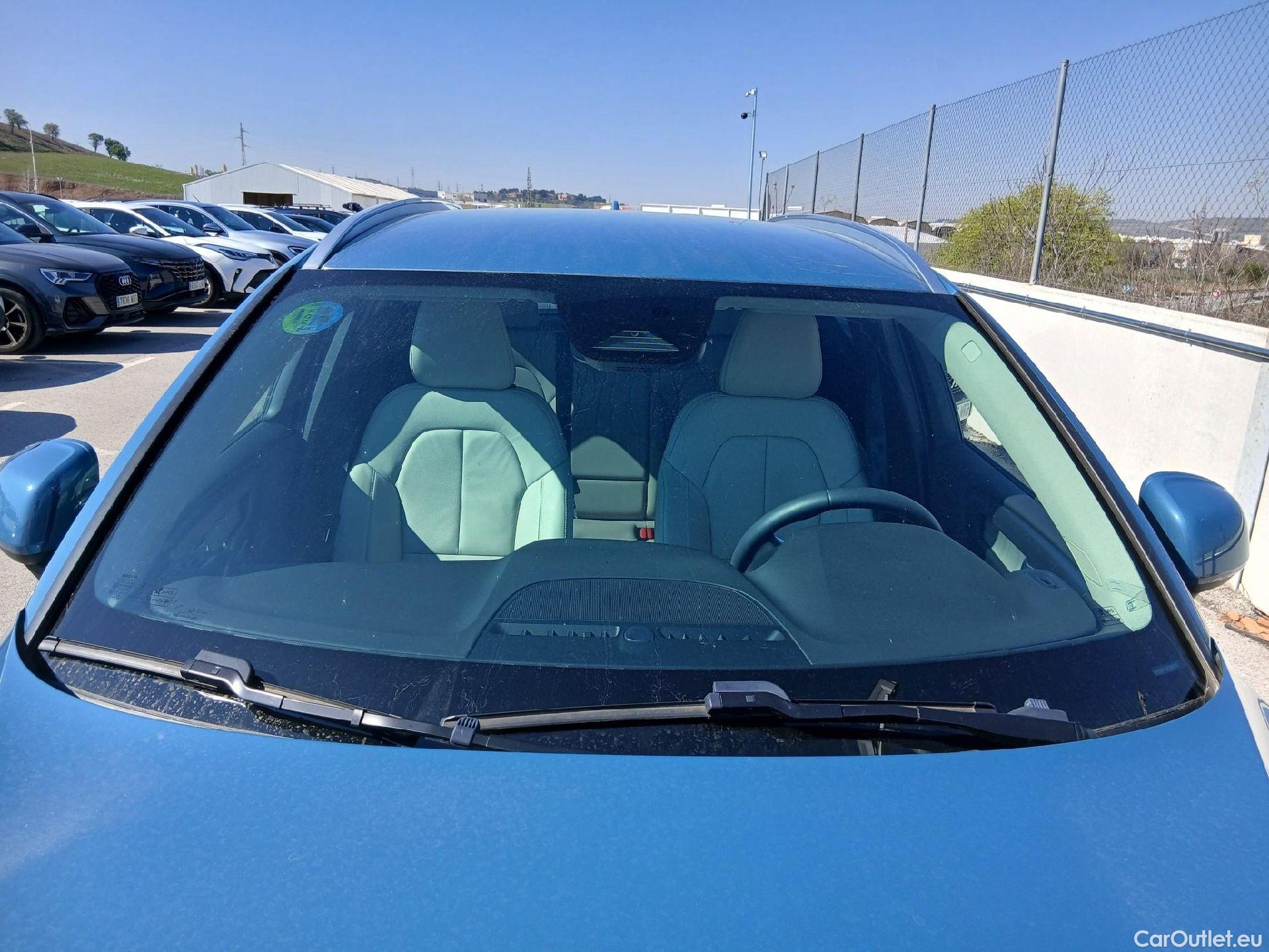  Volvo  XC 40 VOLVO XC40 / 2021 / 5P / todoterreno 2.0 B3 G Core Auto #2