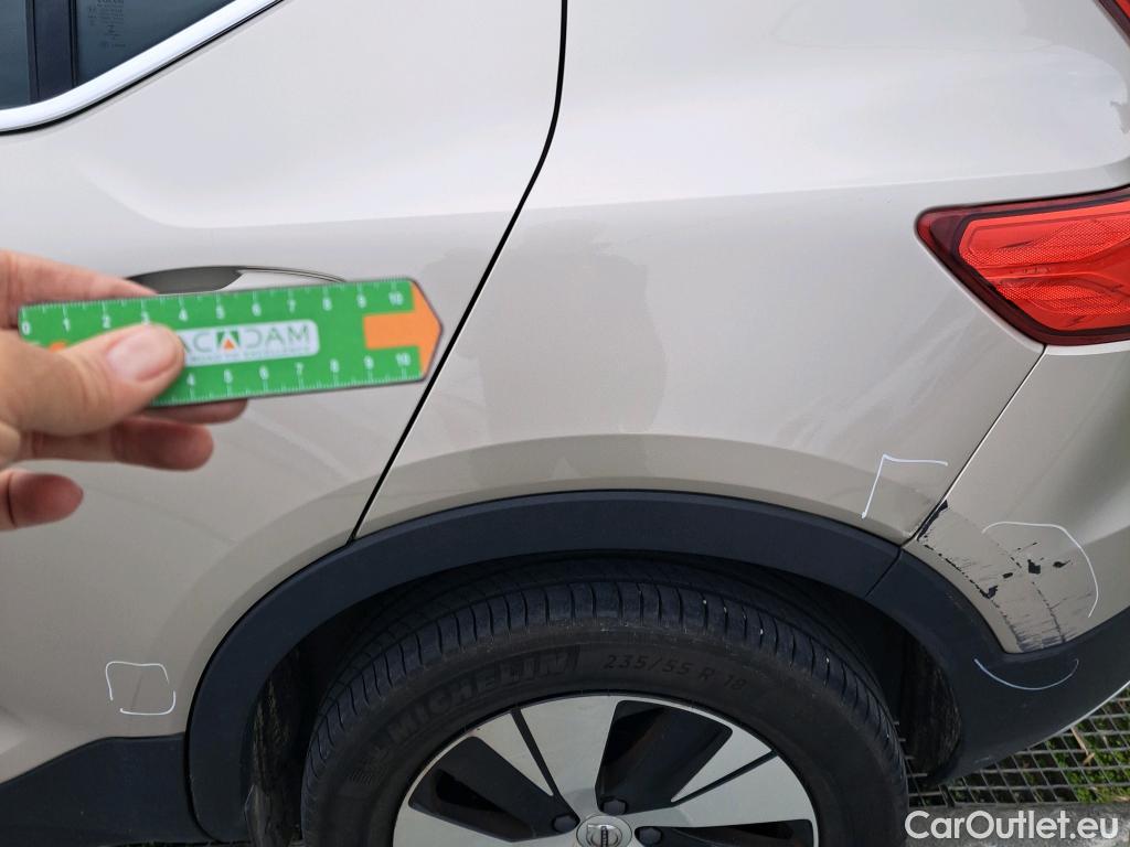  Volvo  XC 40 VOLVO XC40 / 2021 / 5P / todoterreno 1.5 T4 Recharge PHEV Core Auto #8