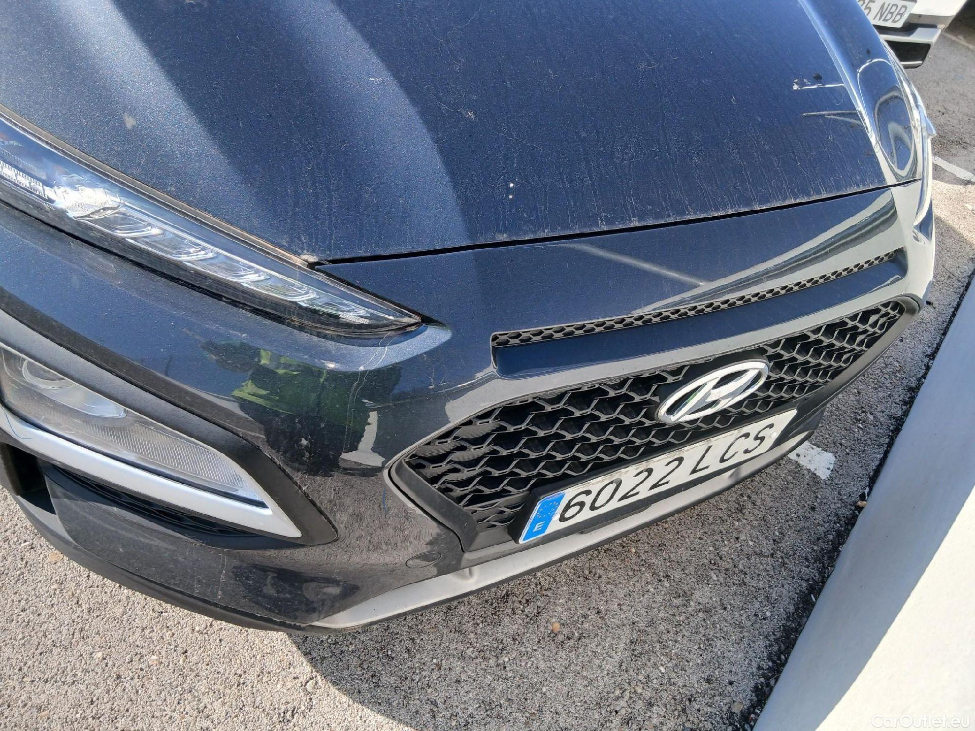  Hyundai  Konna HYUNDAI Kona / 2017 / 5P / todoterreno 1.0 TGDI SLE 4X2(SP) #6