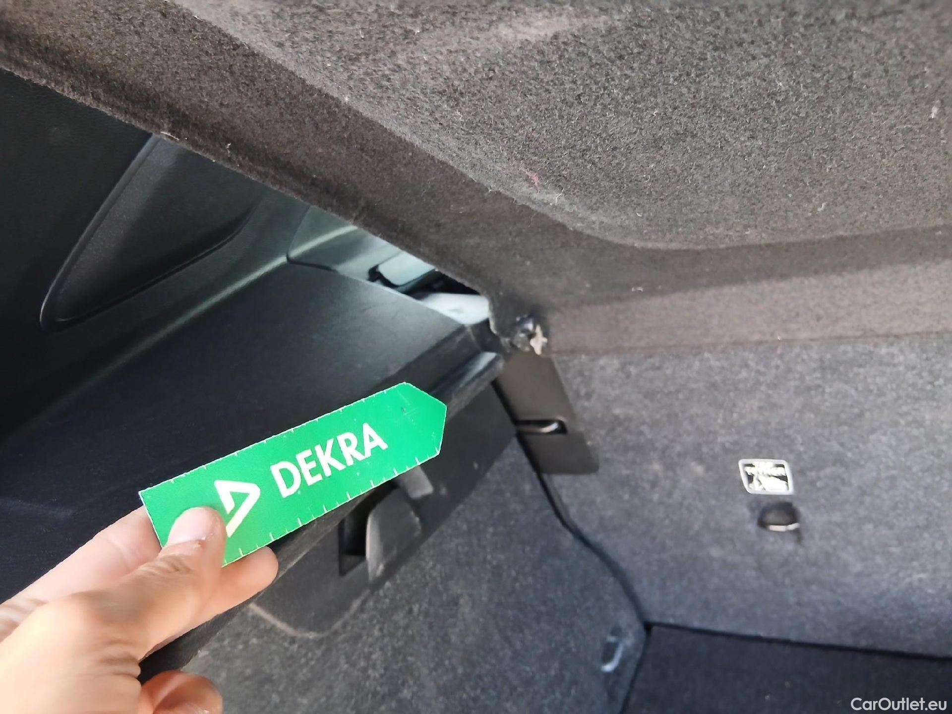  Volvo  XC 40 VOLVO XC40 / 2017 / 5P / todoterreno 1.5 T4 Twin Recharge Inscription Ex Auto #28