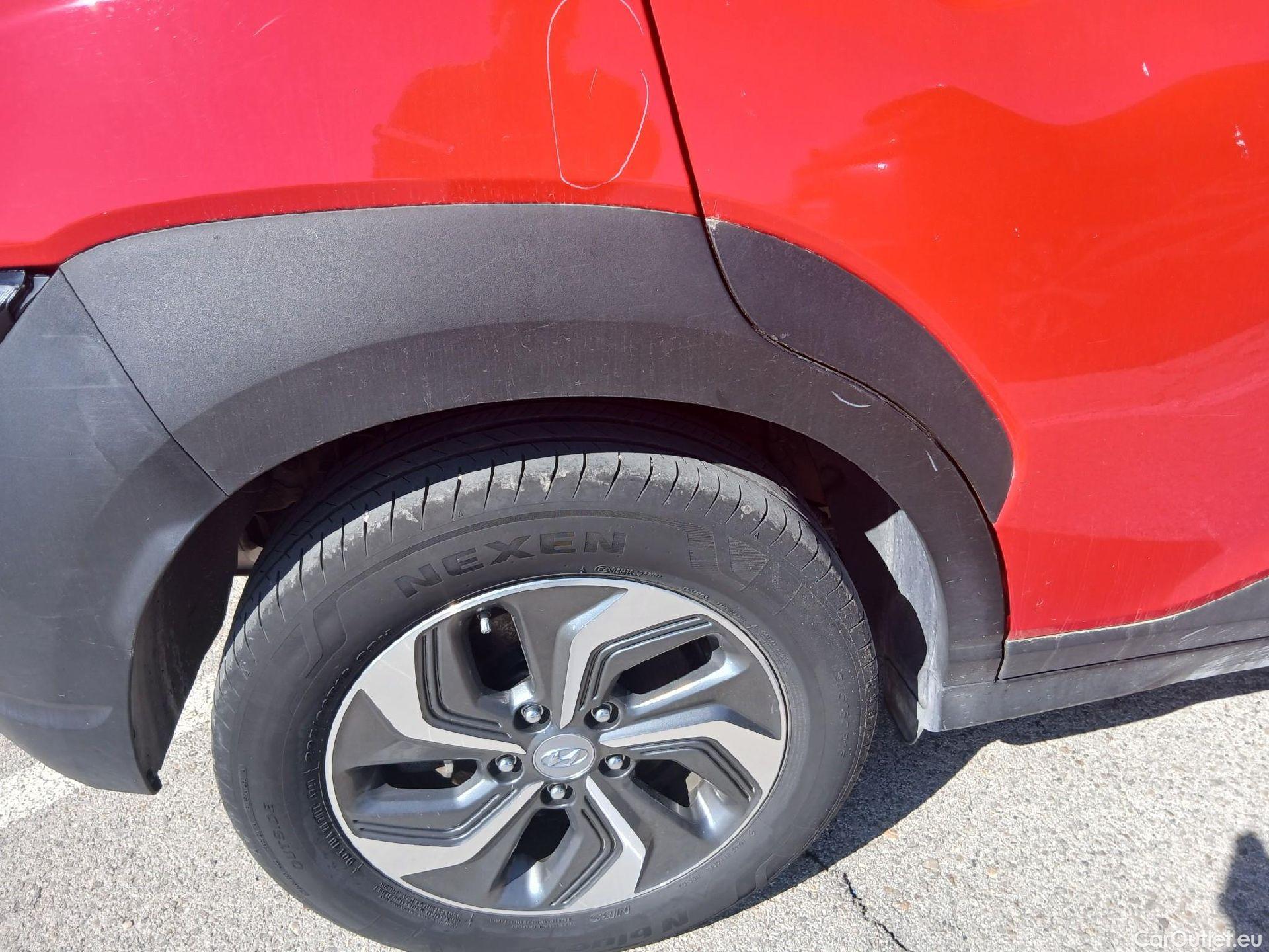  Hyundai  Konna HYUNDAI Kona / 2020 / 5P / todoterreno 1.6 GDI HEV Maxx DCT #49