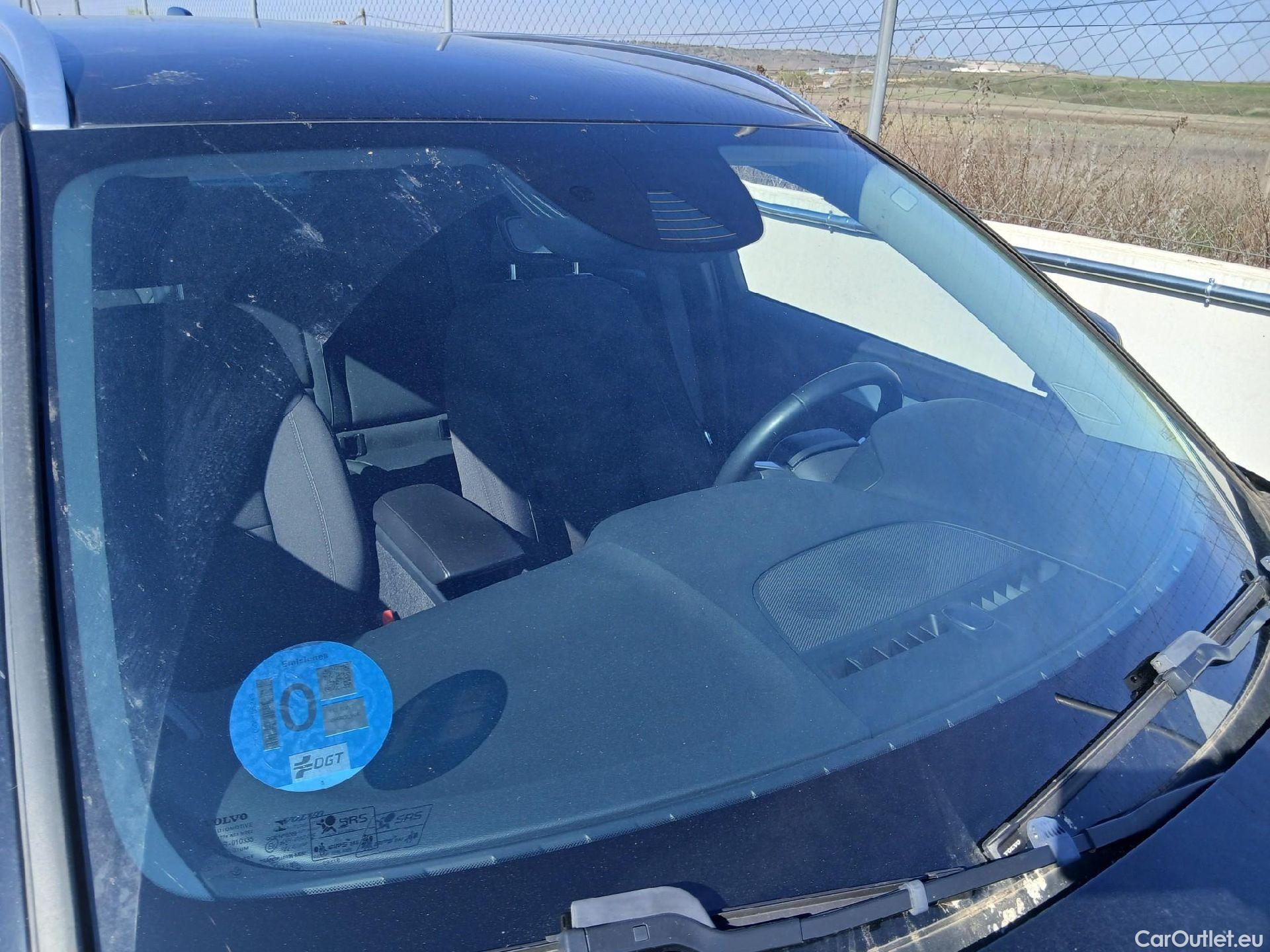  Volvo  XC 40 VOLVO XC40 / 2017 / 5P / todoterreno 1.5 T4 Twin Recharge Inscription Ex Auto #3