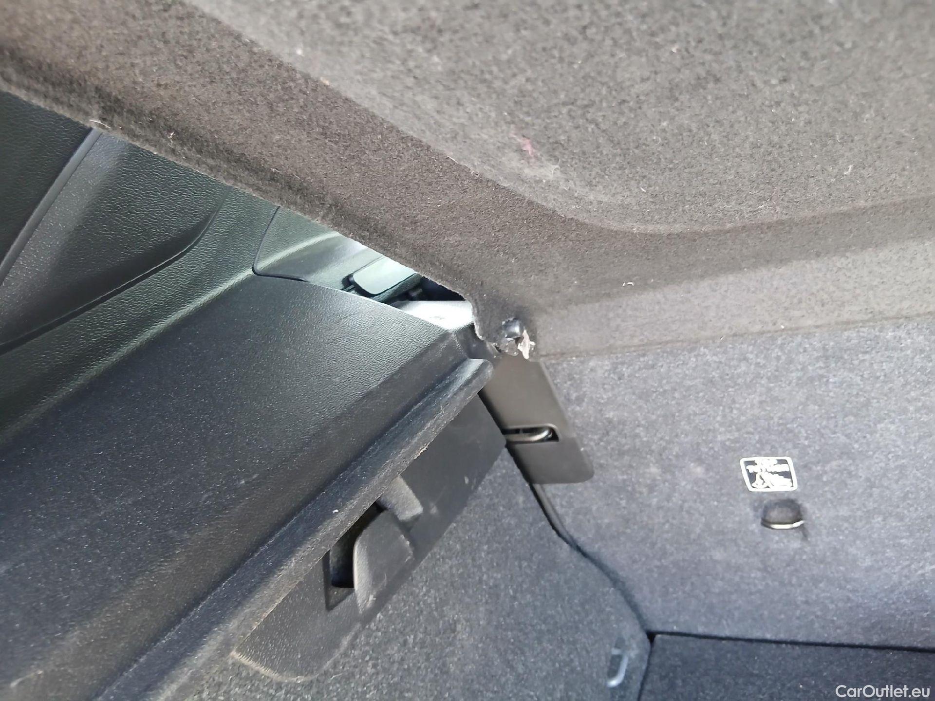  Volvo  XC 40 VOLVO XC40 / 2017 / 5P / todoterreno 1.5 T4 Twin Recharge Inscription Ex Auto #29