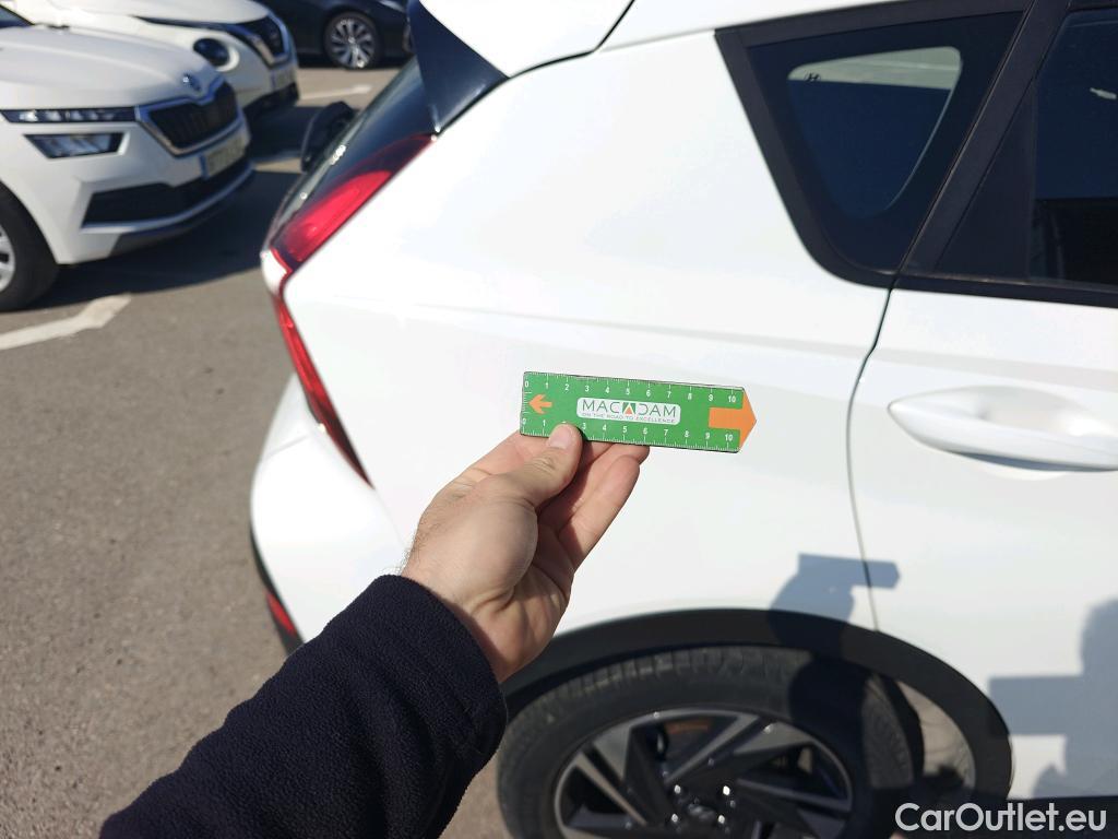  Hyundai  Bayon HYUNDAI  / 2021 / 5P / todoterreno 1.2 MPI Maxx #17