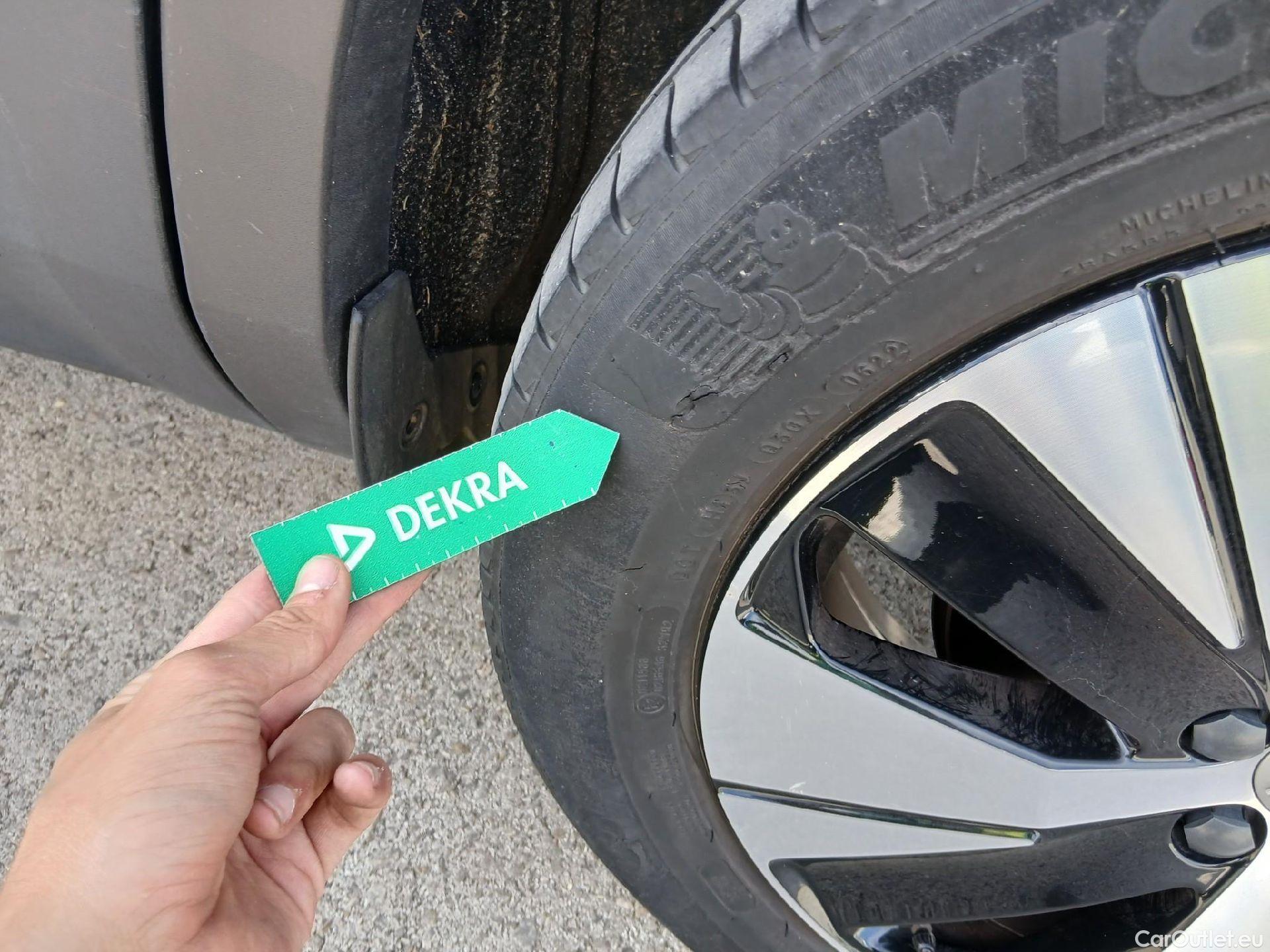  Volvo  XC 40 VOLVO XC40 / 2017 / 5P / todoterreno 1.5 T4 Twin Recharge Inscription Ex Auto #19