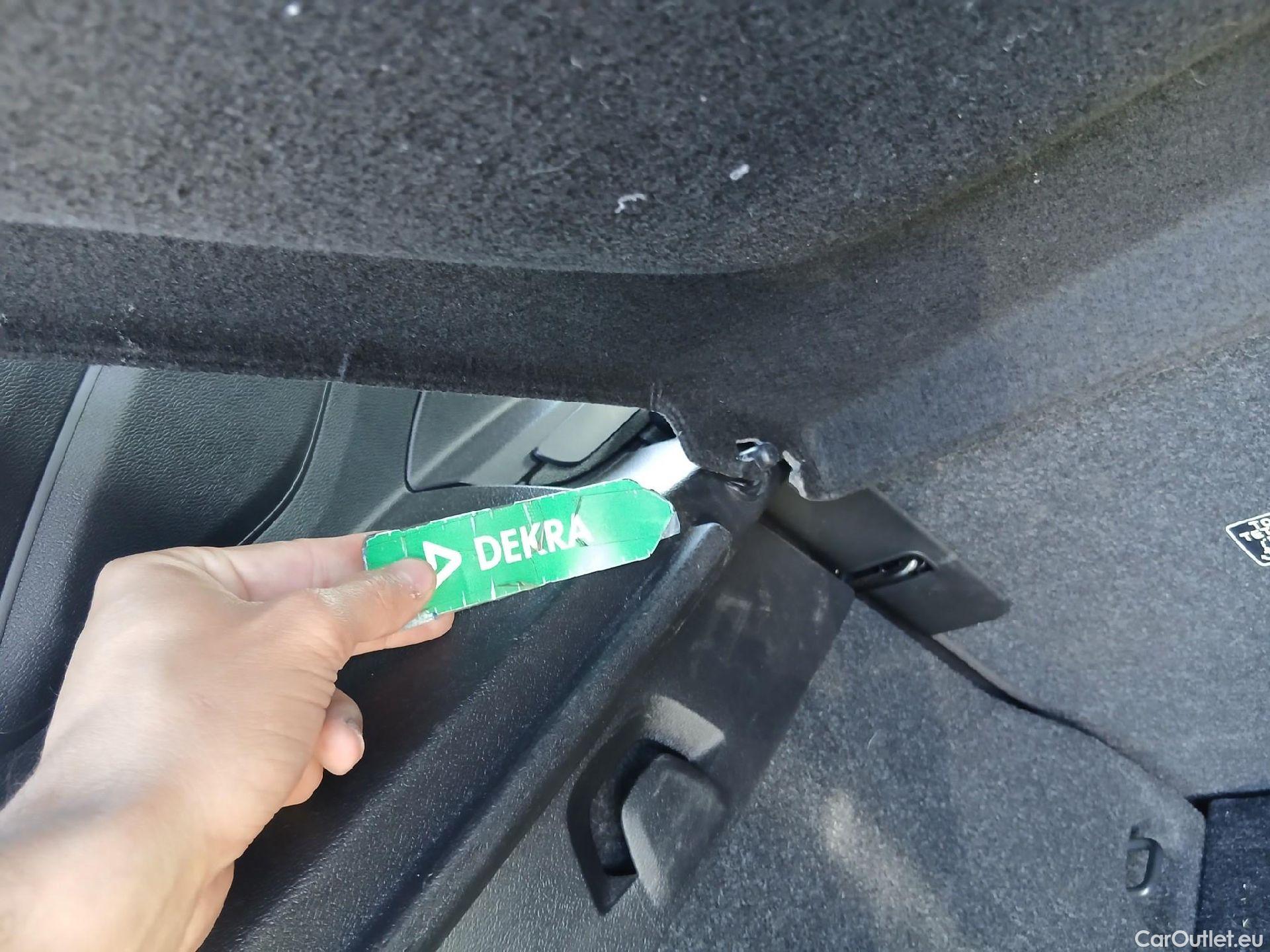  Volvo  XC 40 VOLVO XC40 / 2017 / 5P / todoterreno 1.5 T4 Twin Recharge Inscription Ex Auto #36