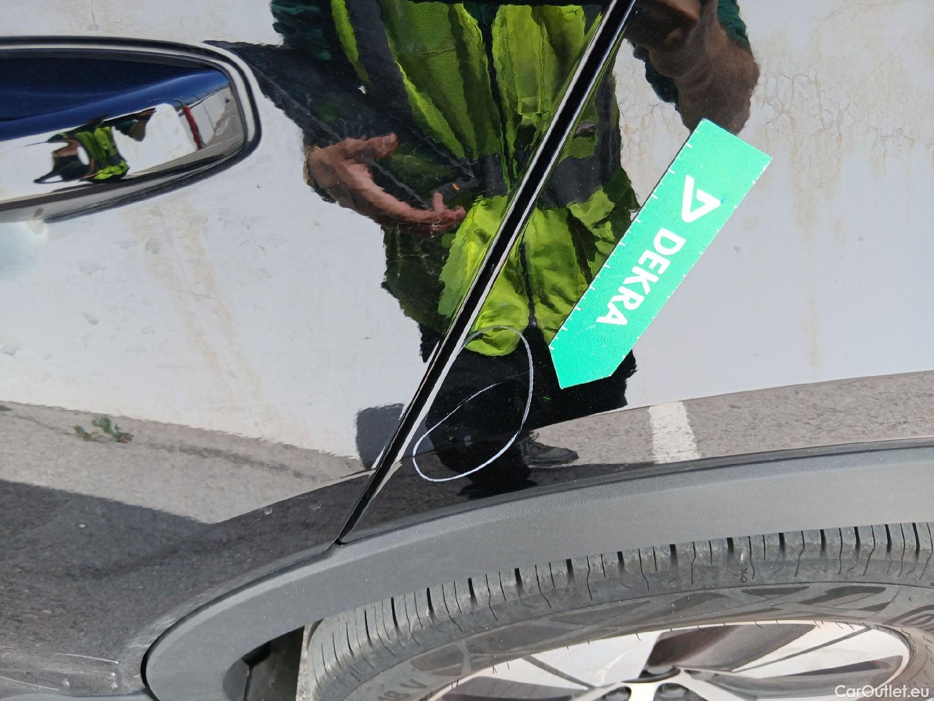  Volvo  XC 40 VOLVO XC40 / 2017 / 5P / todoterreno 1.5 T2 Momentum Pro #29