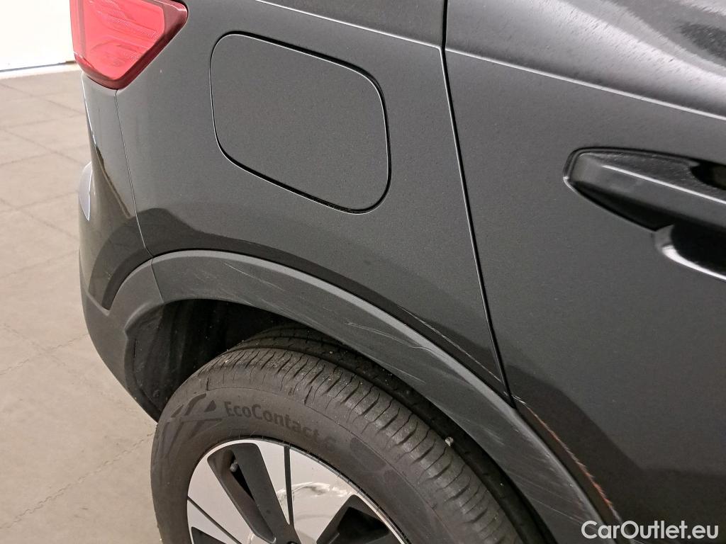  Volvo  XC 40 VOLVO XC40 / 2021 / 5P / todoterreno 2.0 B3 G Core Auto #3