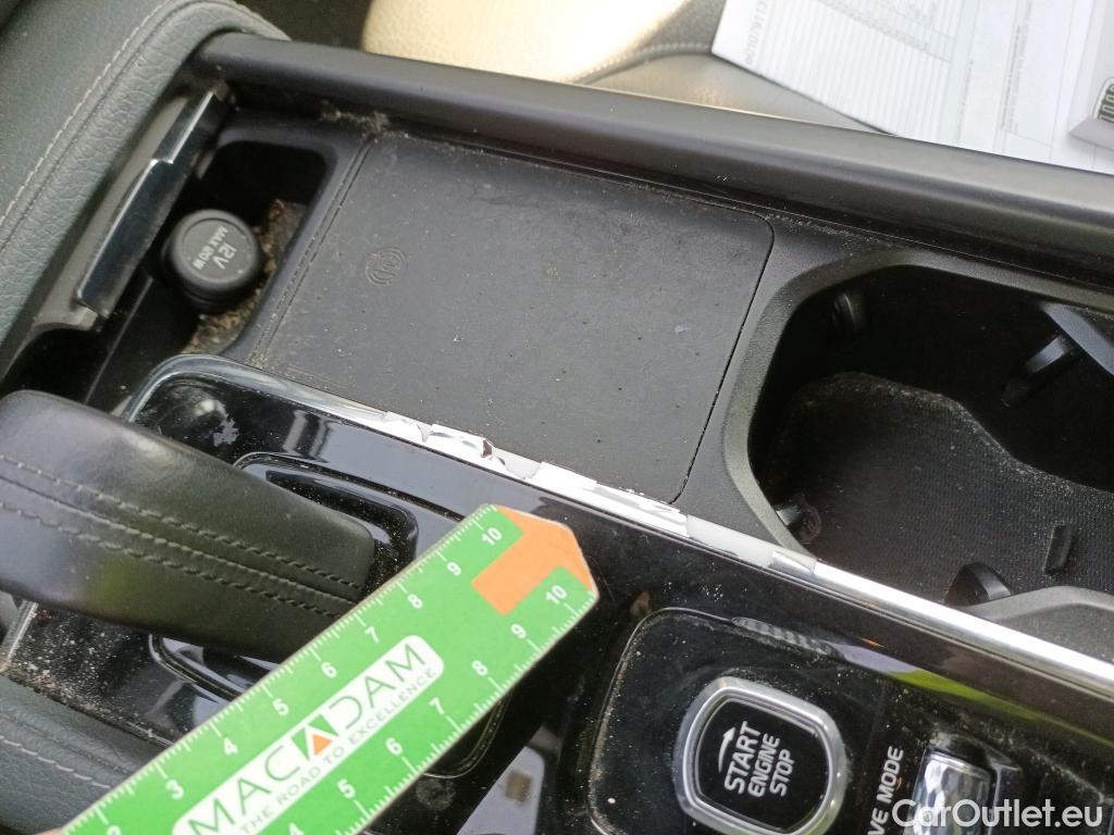  Volvo  XC90 VOLVO  / 2019 / 5P / todoterreno 2.0 B5 D AWD Momentum Auto #2