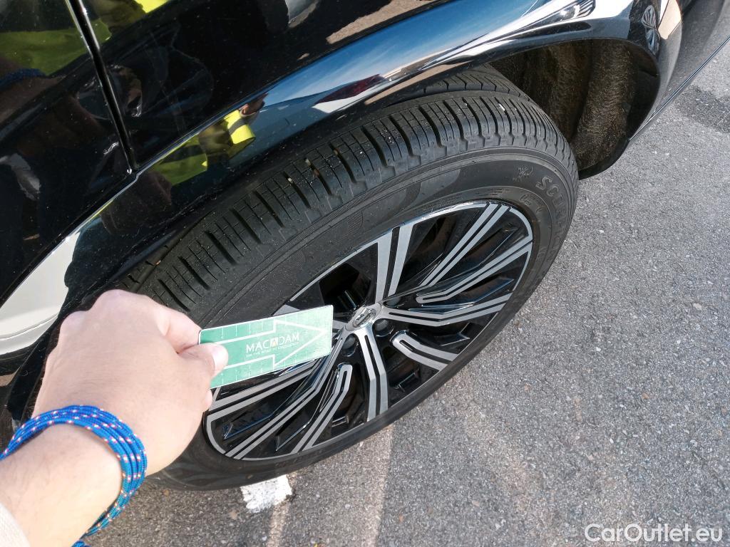  Volvo  XC90 VOLVO  / 2019 / 5P / todoterreno 2.0 T8 AWD Recharge Inscription Auto #6