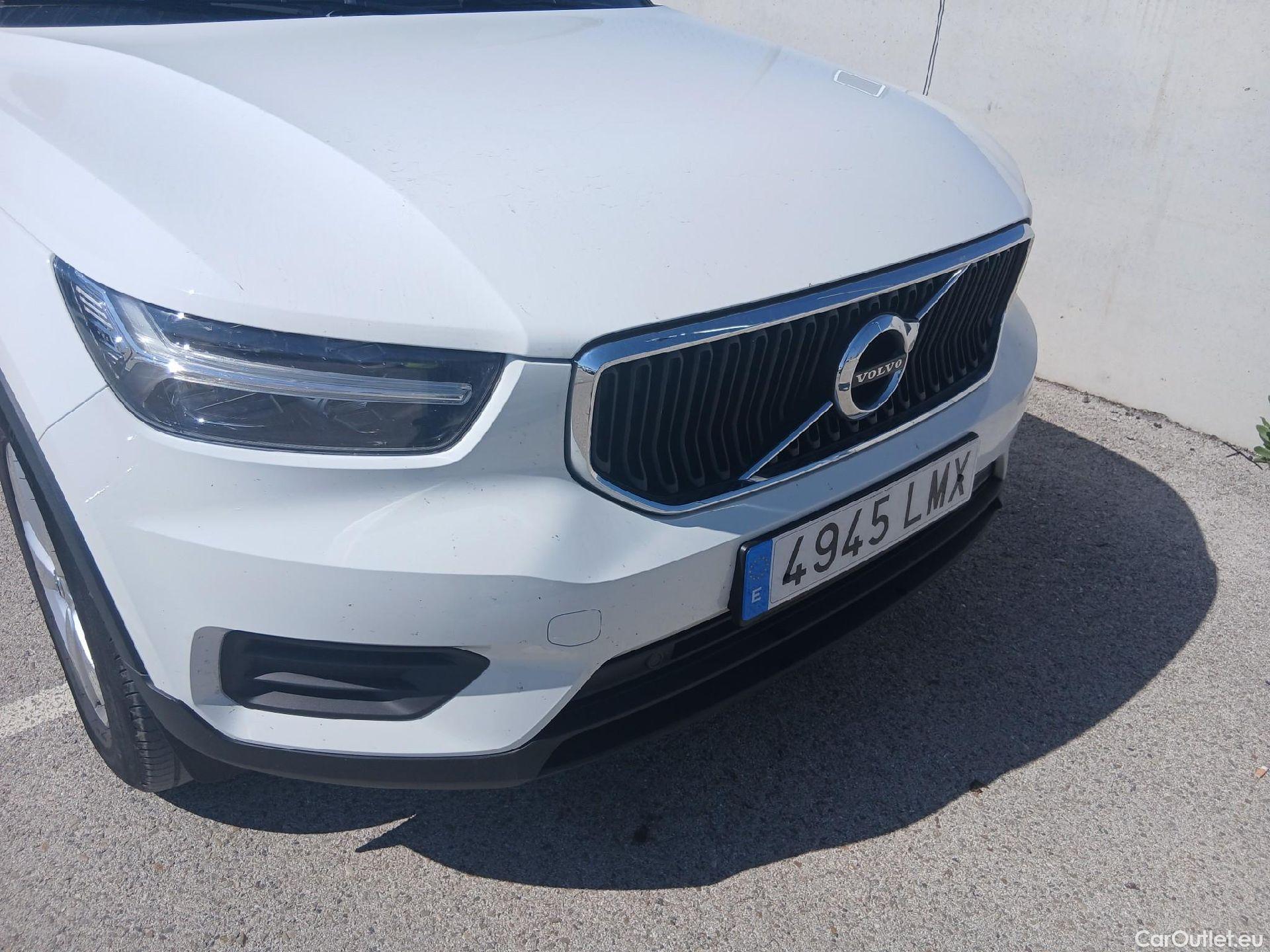  Volvo  XC 40 VOLVO XC40 / 2017 / 5P / todoterreno 1.5 T2 Momentum Core Auto #3
