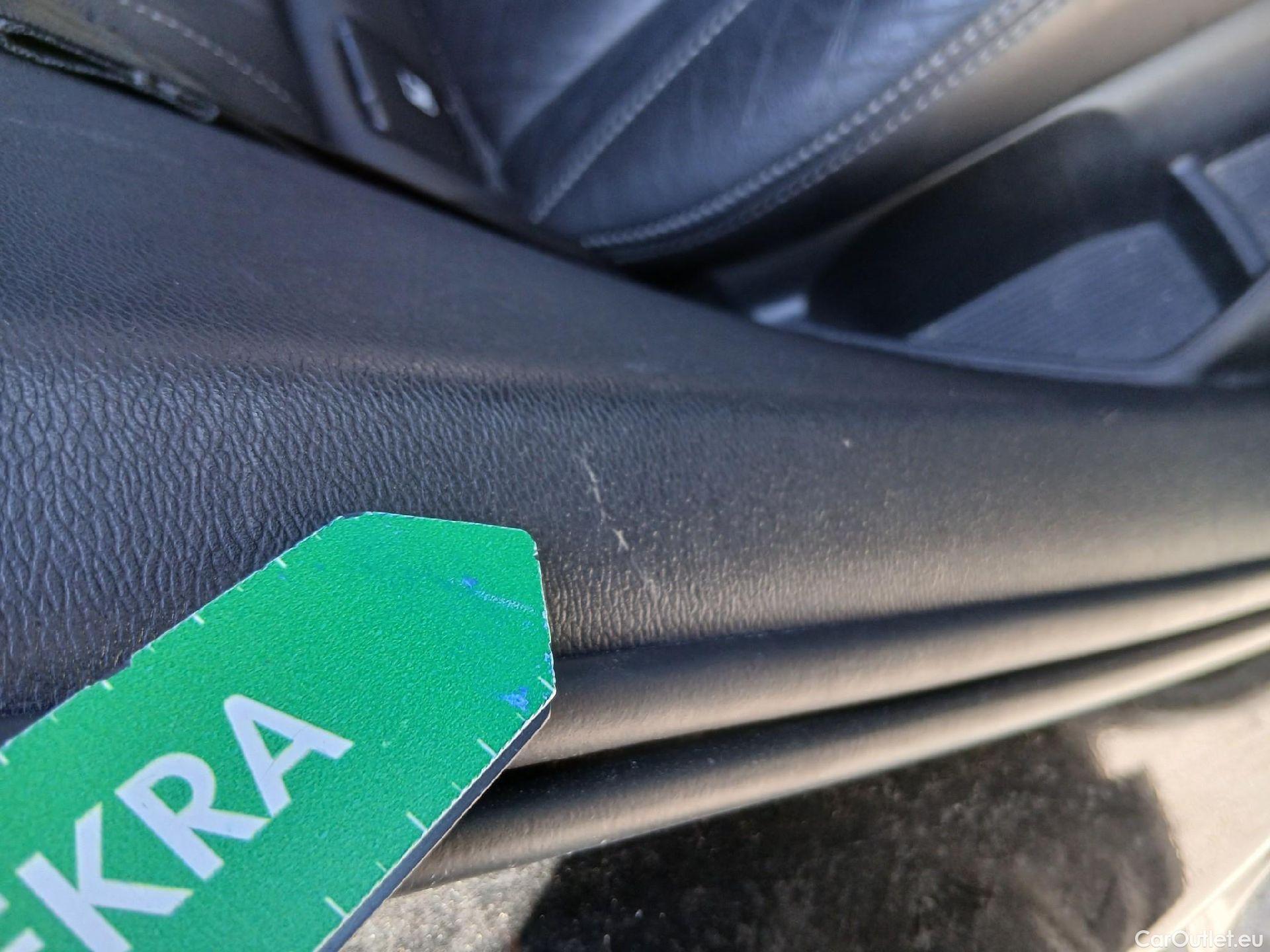  Volvo  XC 40 VOLVO XC40 / 2017 / 5P / todoterreno 1.5 T4 Twin Recharge Inscription Auto #33