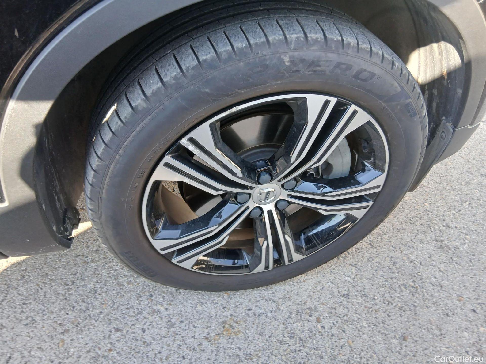  Volvo  XC 40 VOLVO XC40 / 2017 / 5P / todoterreno 1.5 T4 Twin Recharge Inscription Auto #37