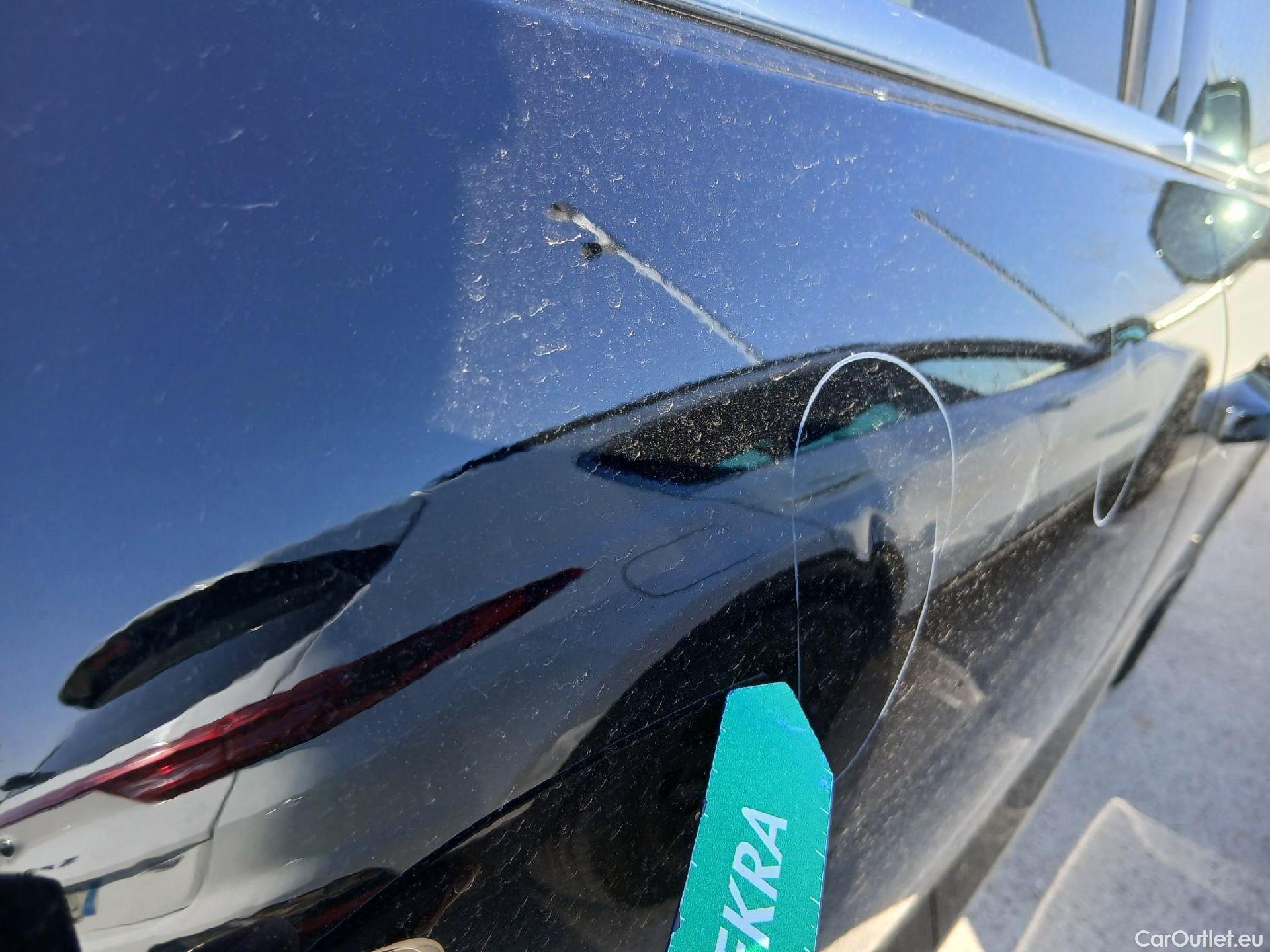  Volvo  XC 40 VOLVO XC40 / 2017 / 5P / todoterreno 1.5 T4 Twin Recharge Inscription Auto #28