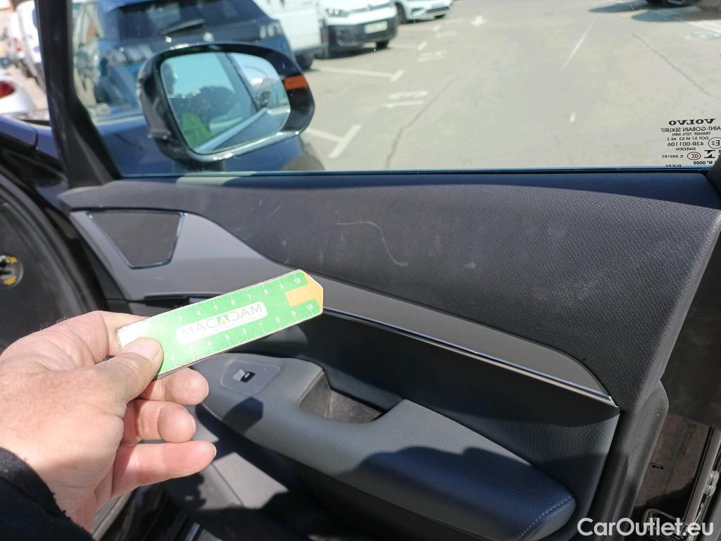  Volvo  XC90 VOLVO  / 2019 / 5P / todoterreno 2.0 B5 D AWD Momentum Auto #9