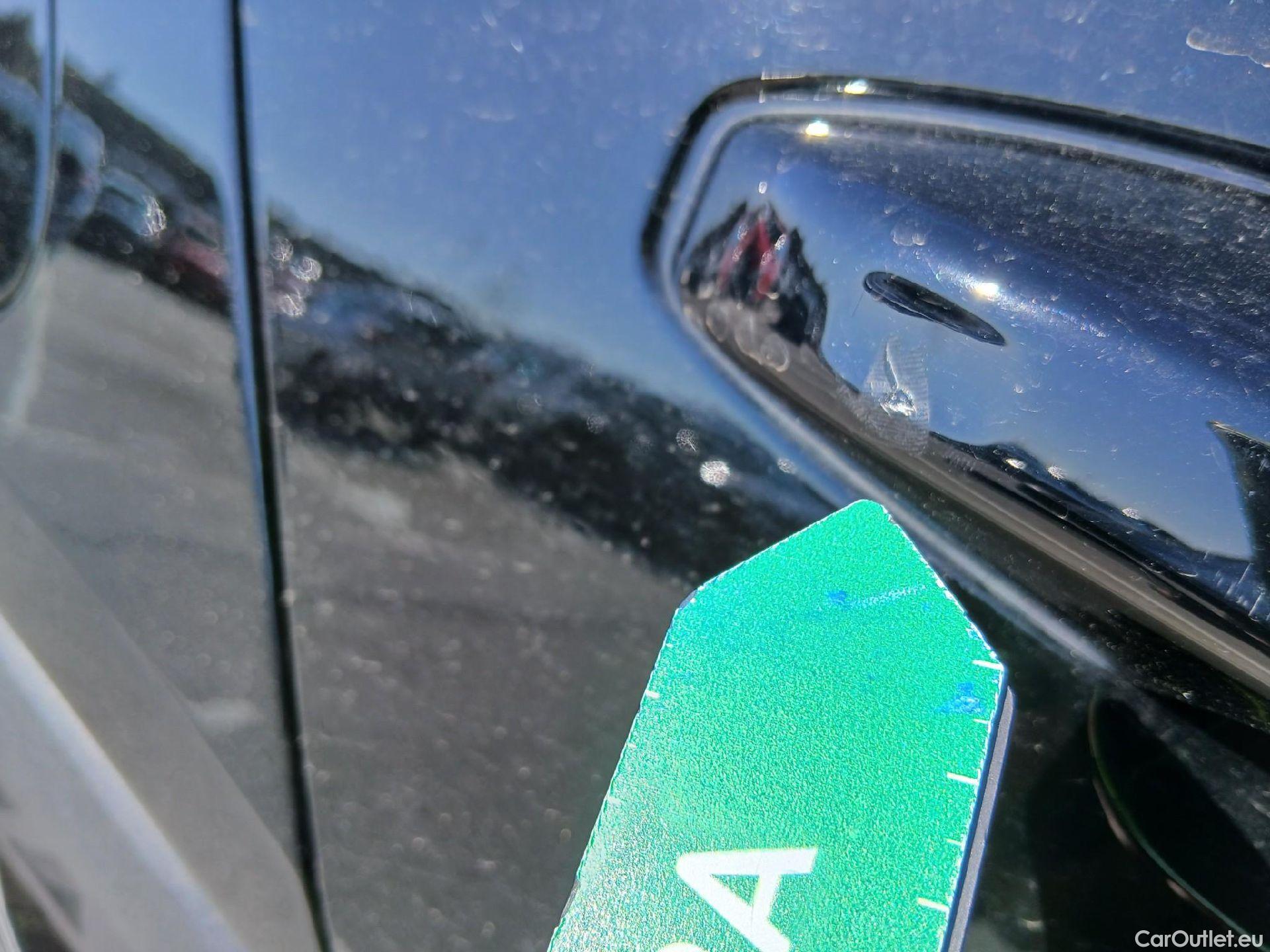  Volvo  XC 40 VOLVO XC40 / 2017 / 5P / todoterreno 1.5 T4 Twin Recharge Inscription Auto #27